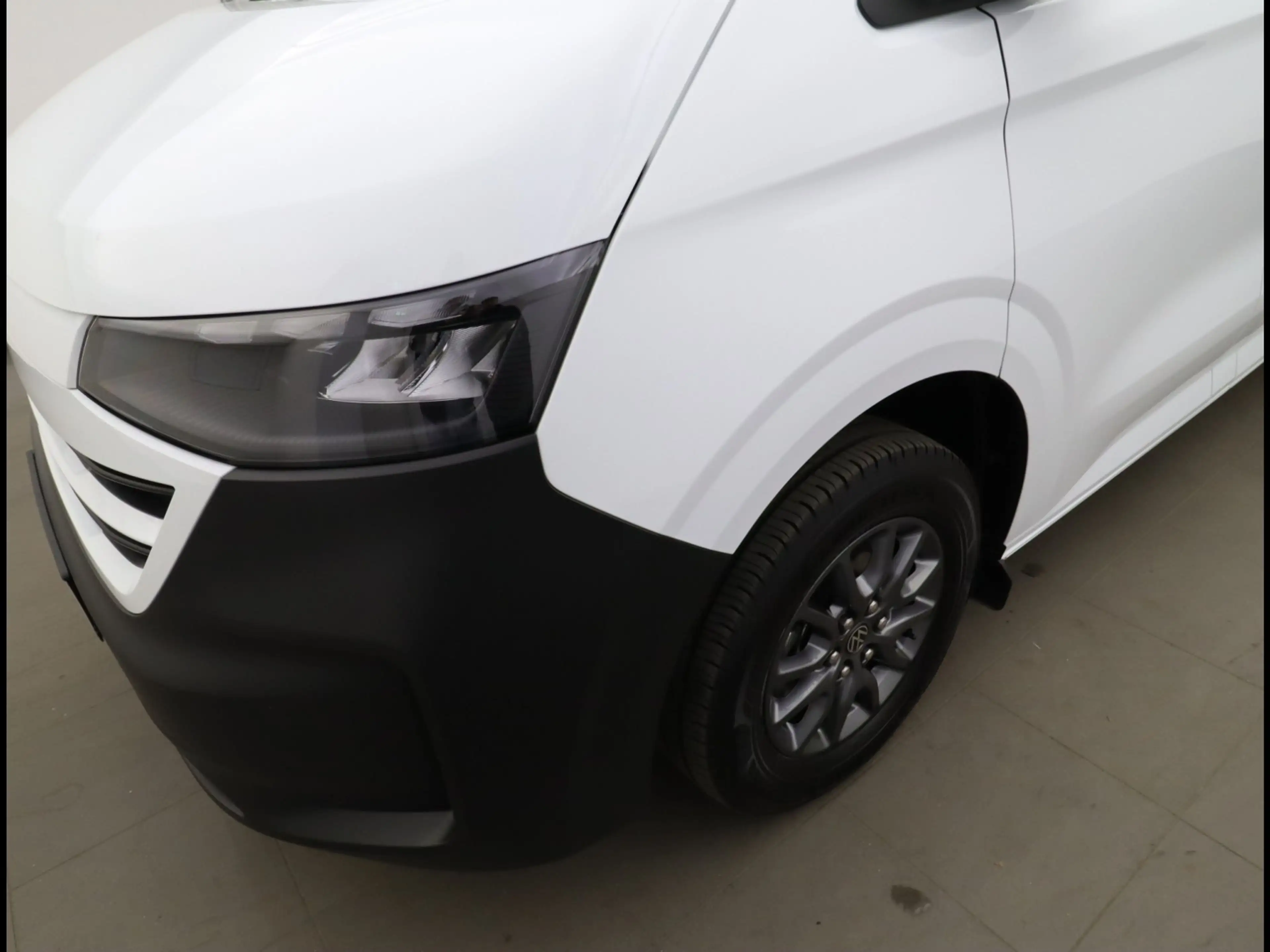 Volkswagen T7 Caravelle KR 64 KWH AUTOMATIK 9-SITZER LED — photo 4