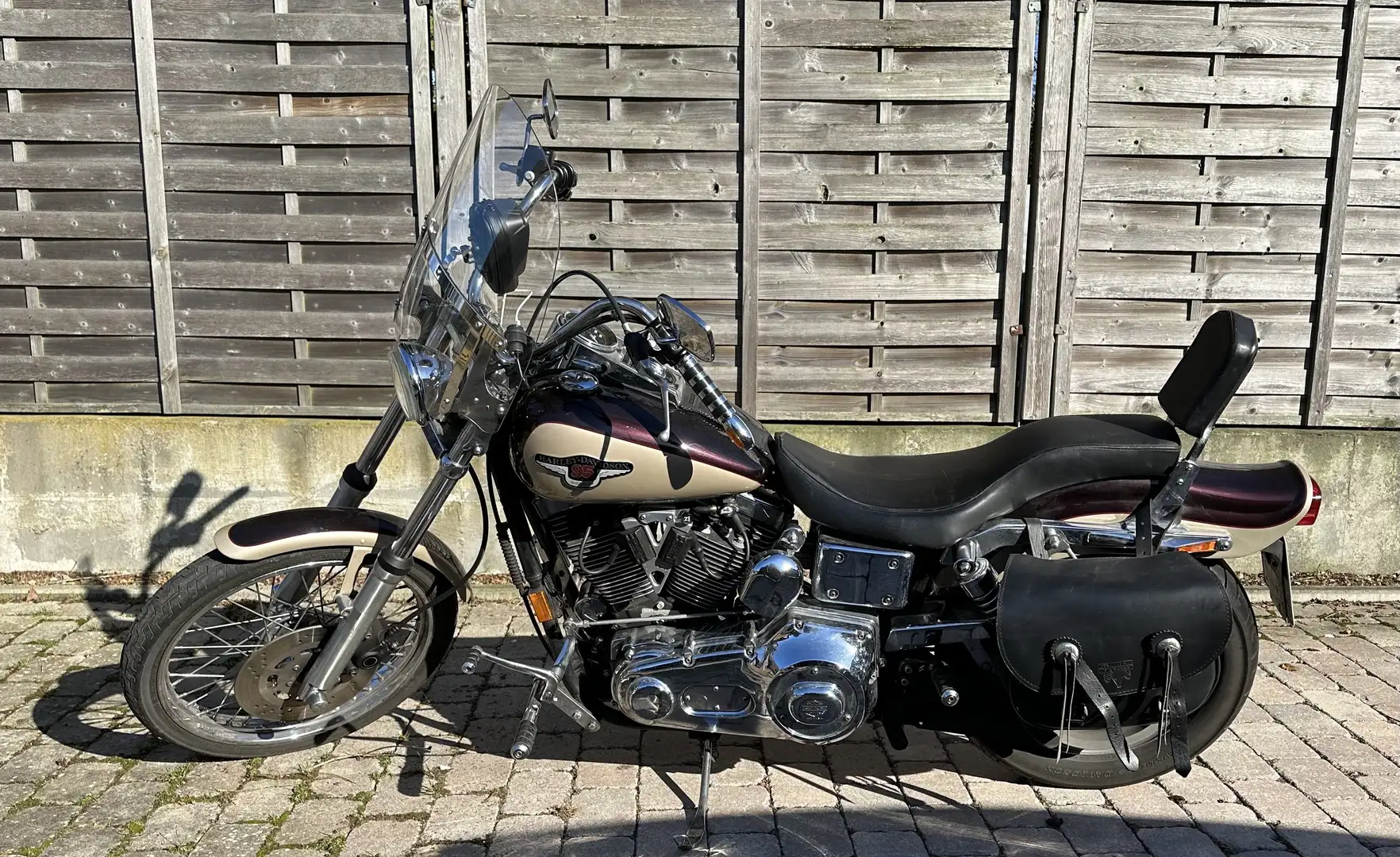 Harley-Davidson Dyna Wide Glide - 1