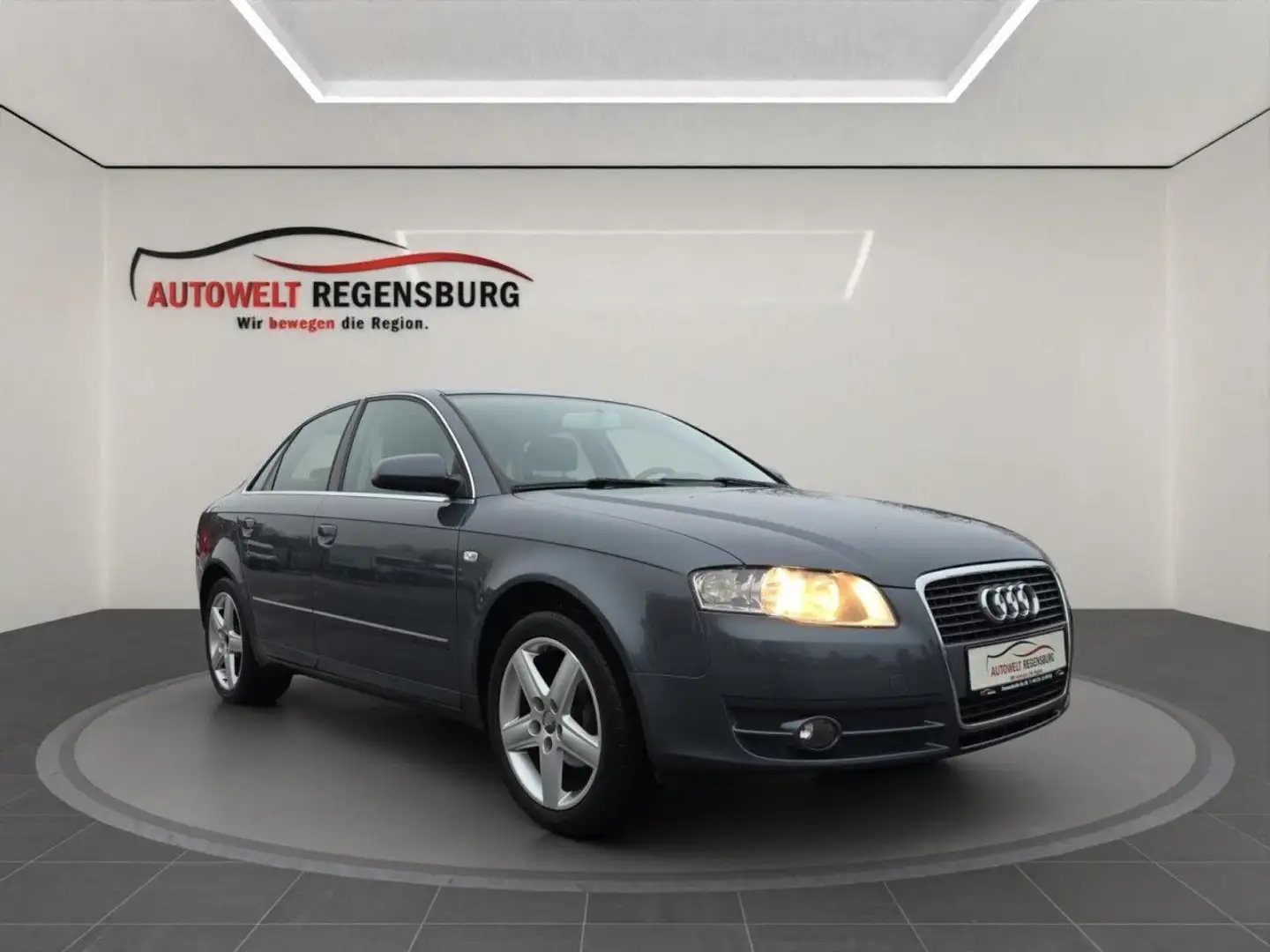 Audi A4 Lim.1.6 KLIMAAUTO SHZ ALU PDC ZAHNRIEMEN NEU Grigio - 1