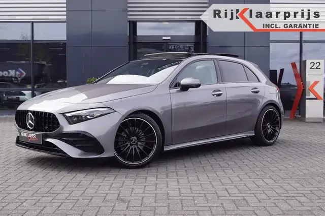Mercedes-Benz Autres 200 AMG LINE / Panodak / Head-up/ Memory stoelen/
