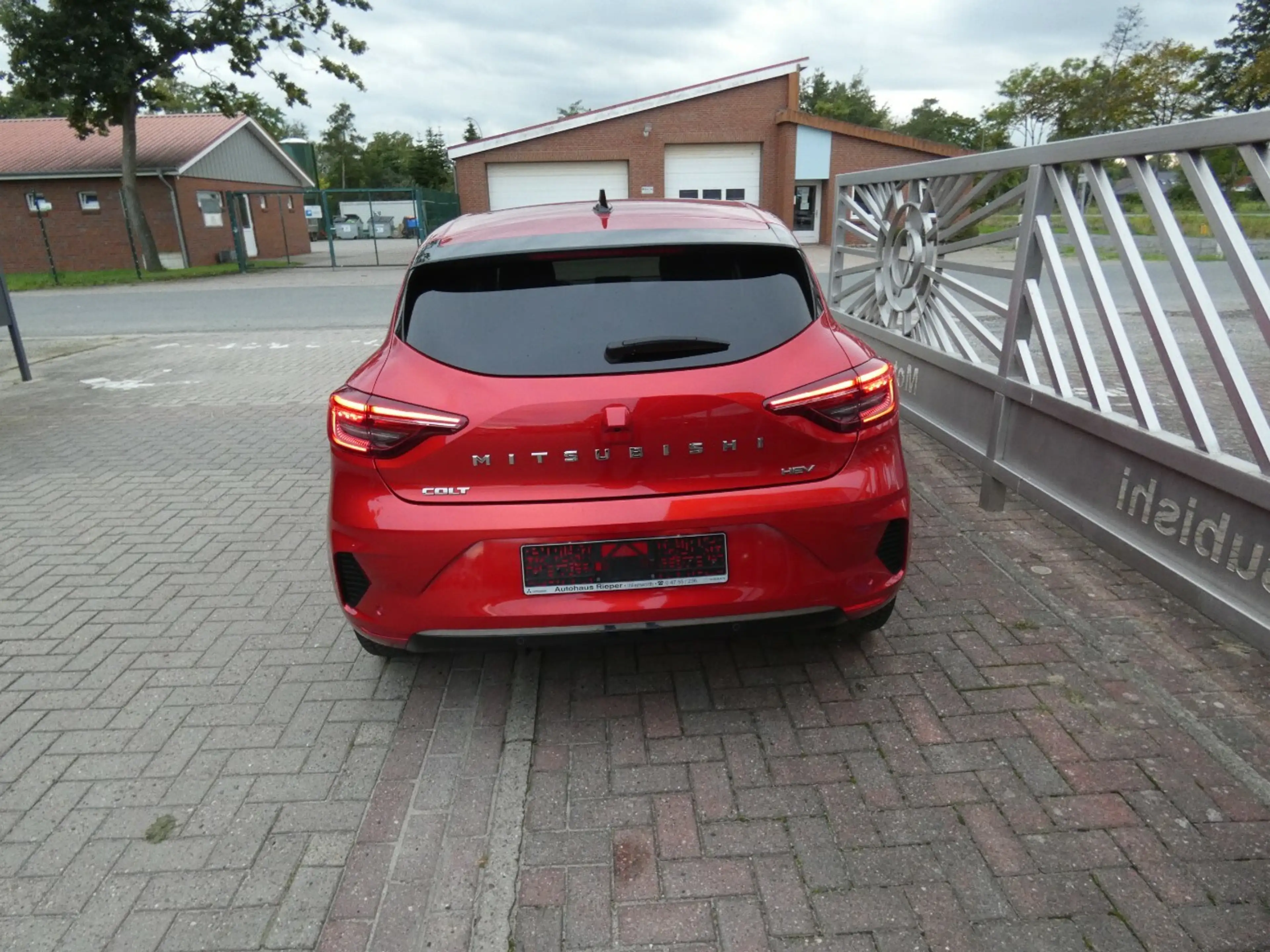 Mitsubishi Colt Top Hybrid / 94PS / Automatik — photo 4