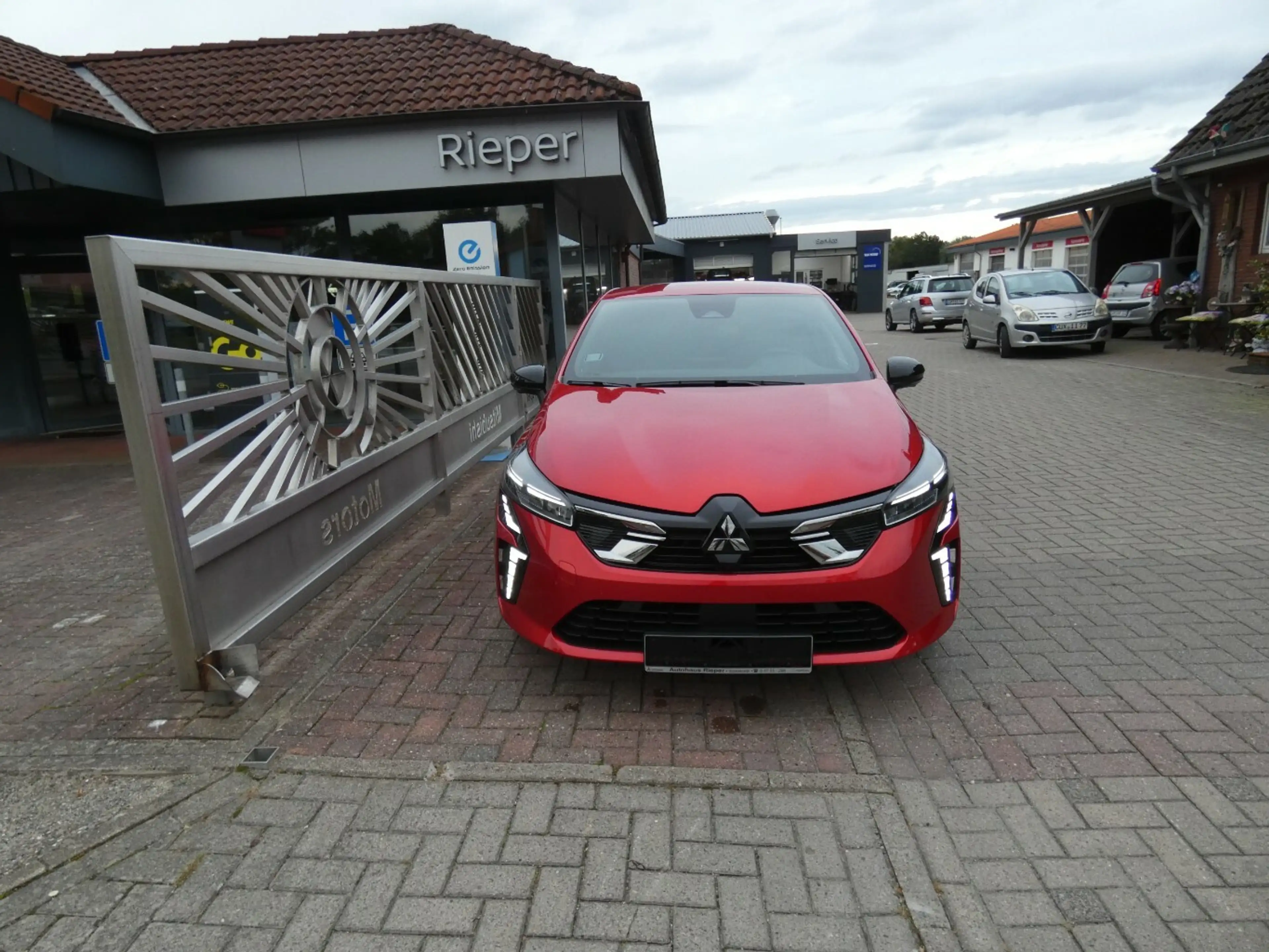 Mitsubishi Colt Top Hybrid / 94PS / Automatik — photo 3