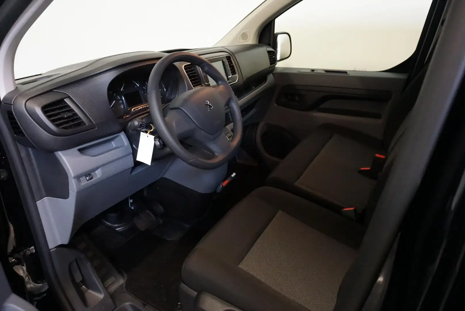 Peugeot Expert 180pk Automaat L3H1 Long Premium Apple carplay/ An Noir - 2