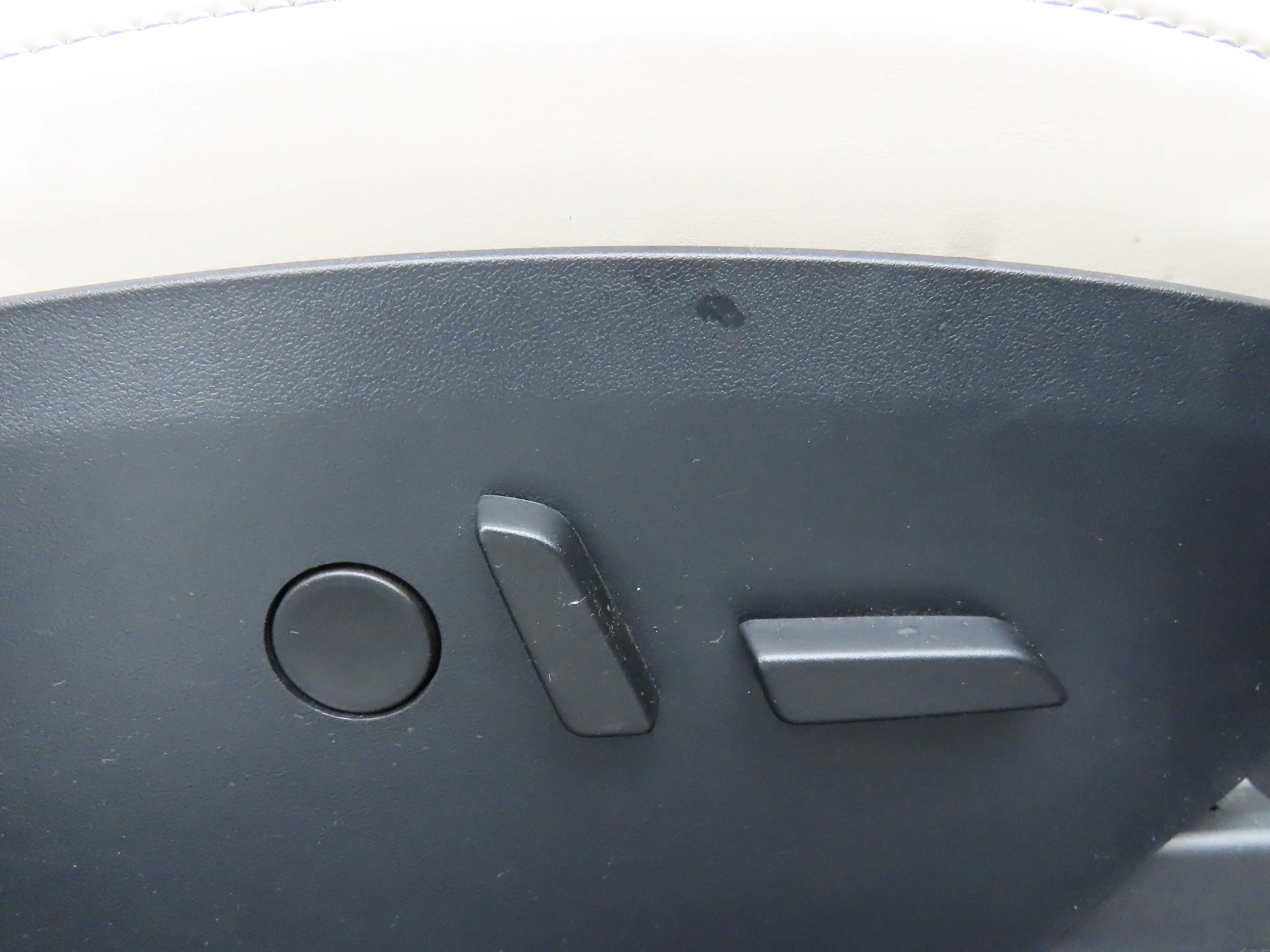 Tesla Model X Model X Dual motor long range AWD — photo 15