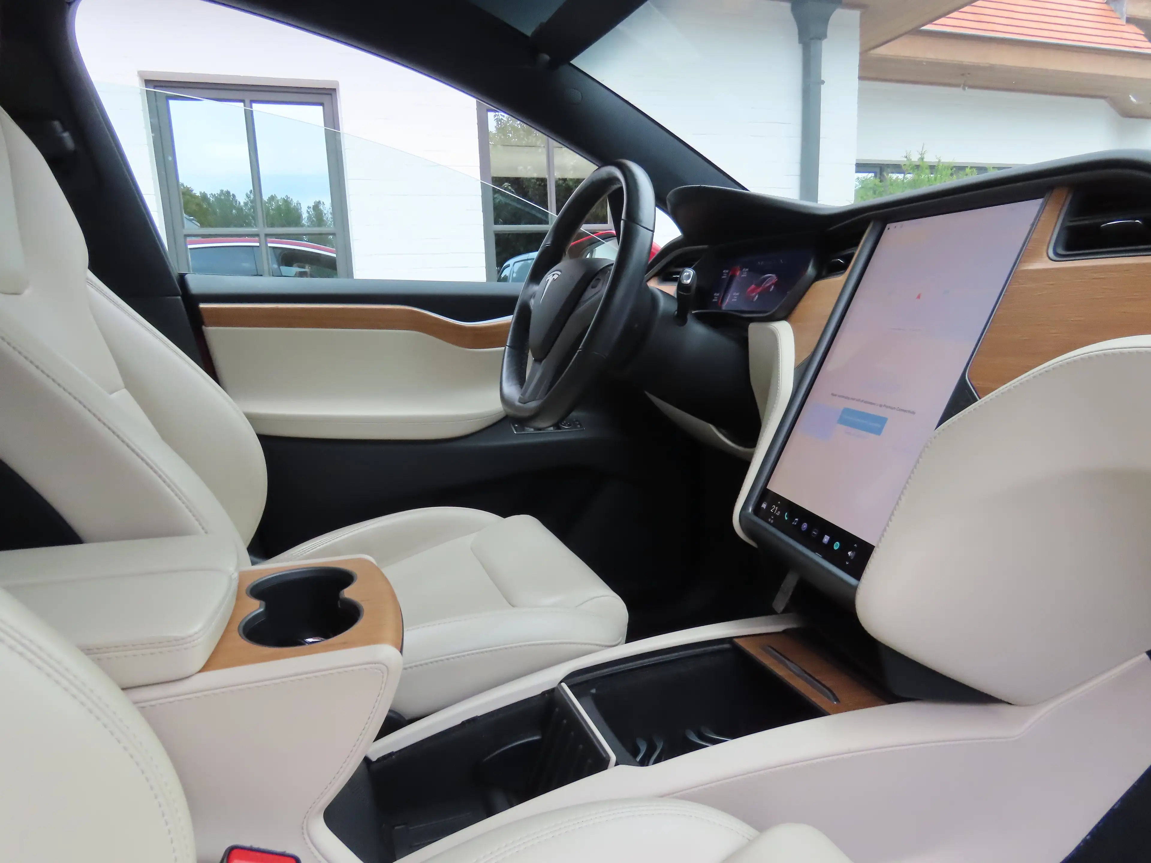 Tesla Model X Model X Dual motor long range AWD — photo 4