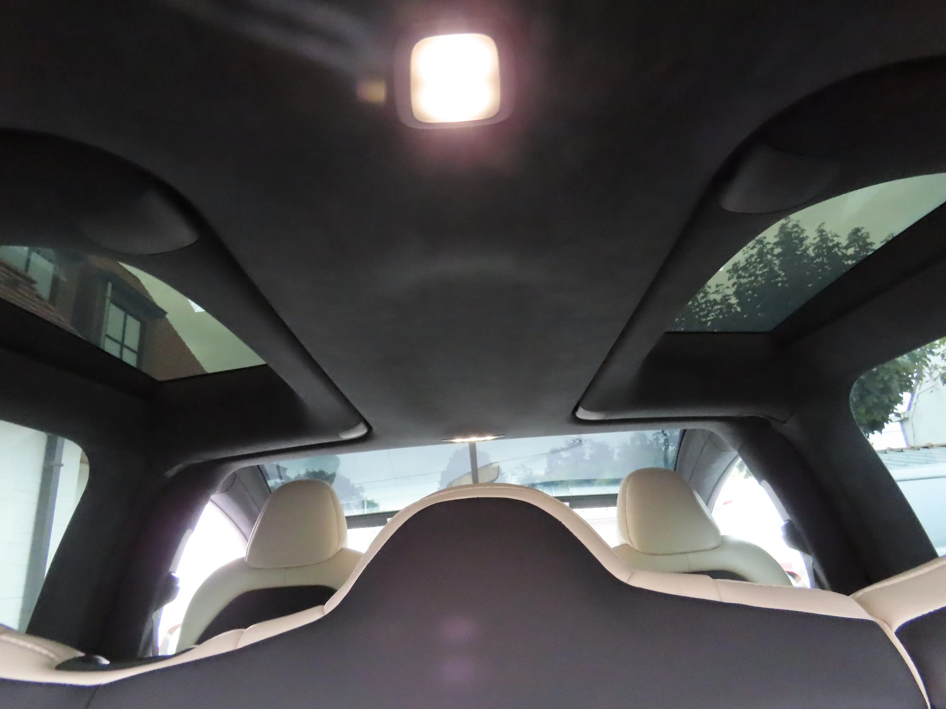 Tesla Model X Model X Dual motor long range AWD — photo 12