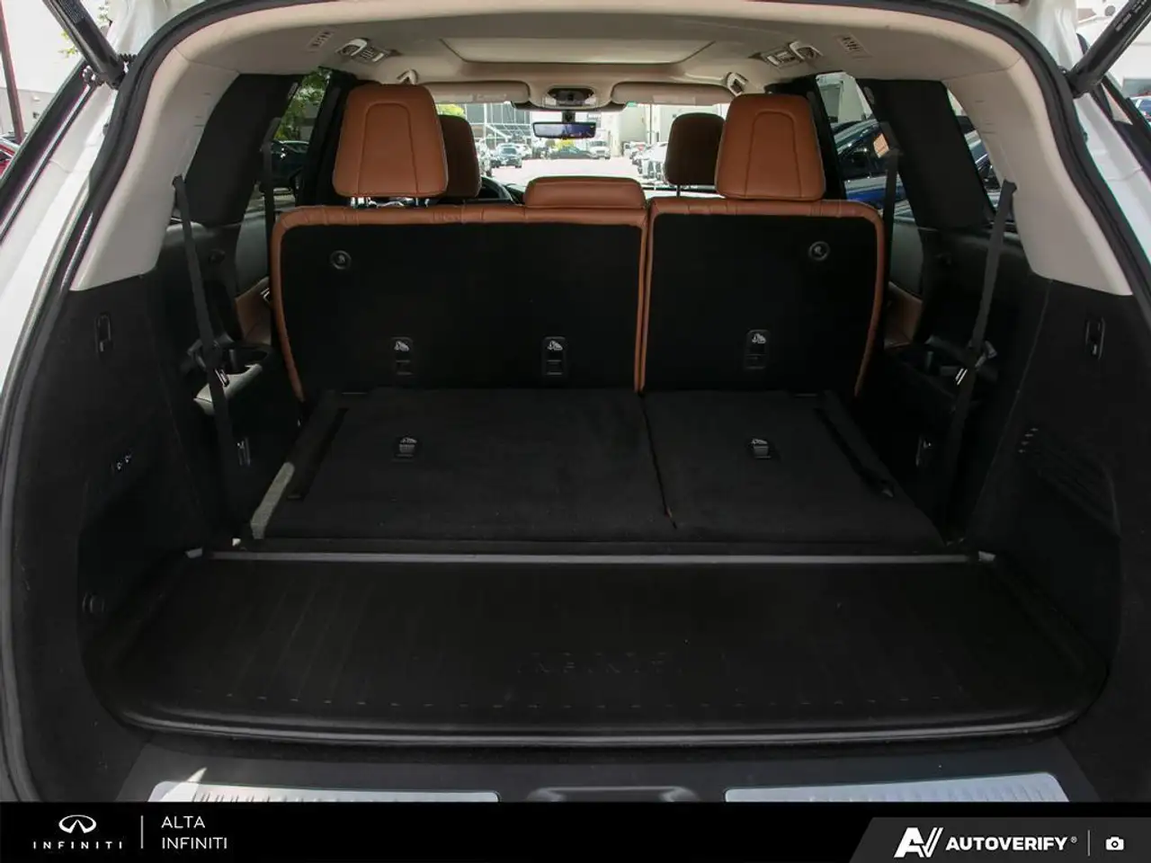 Infiniti QX60 fotografie Infiniti QX60
