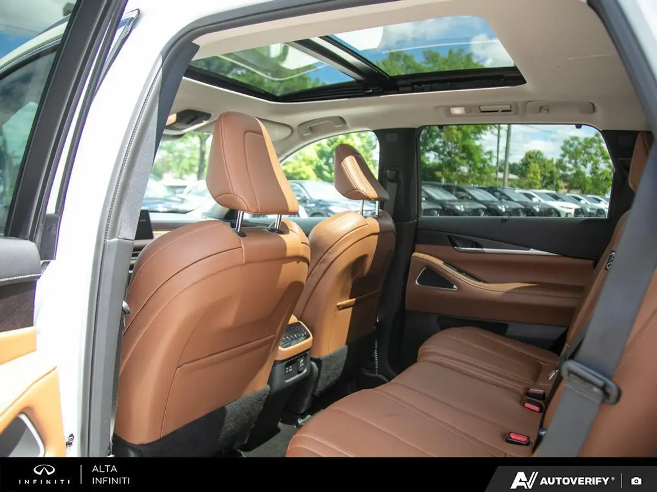 Infiniti QX60 fotografie Infiniti QX60