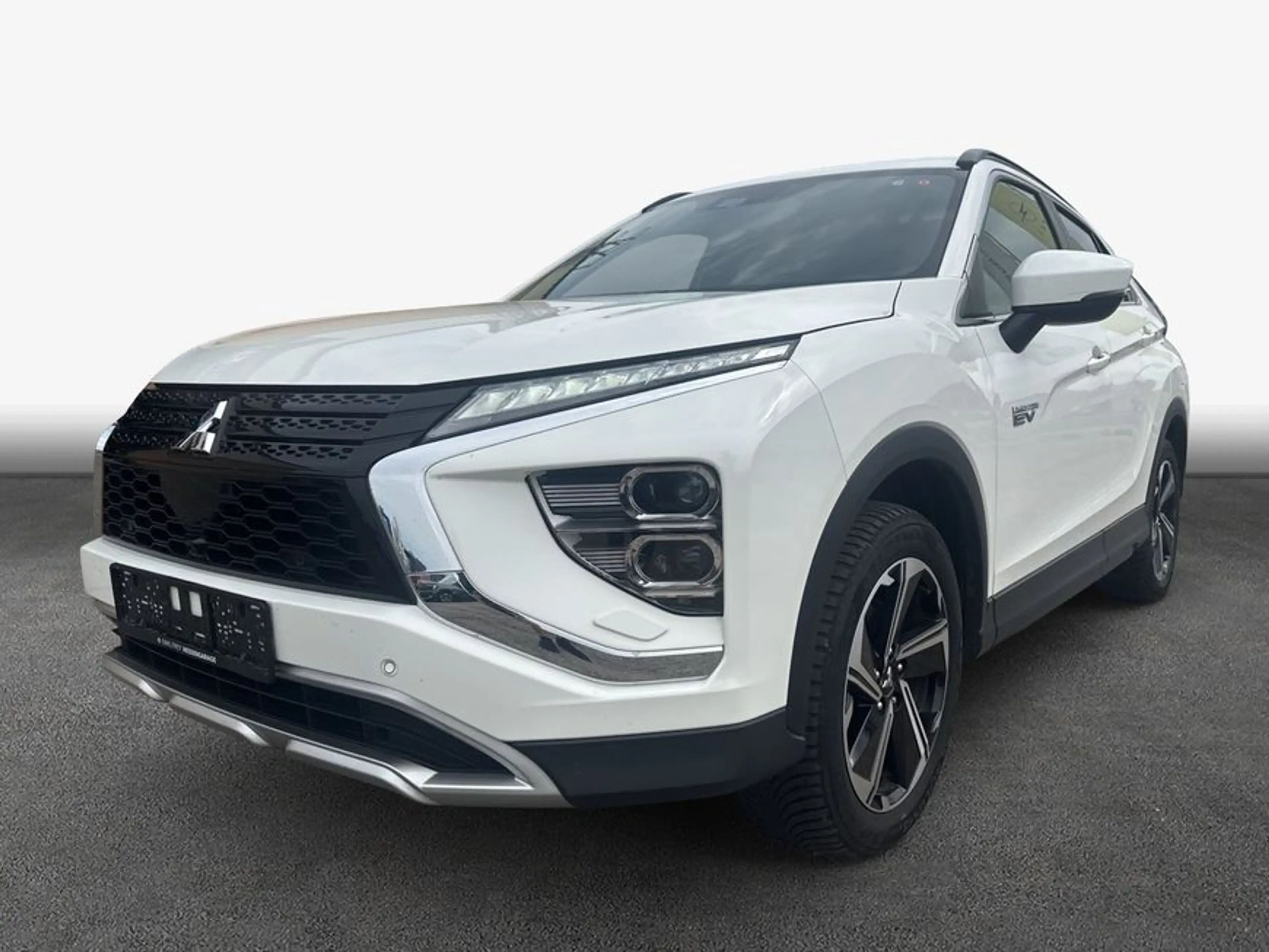 Mitsubishi Eclipse Cross Plug-In Hybrid 4WD Plus — photo 7