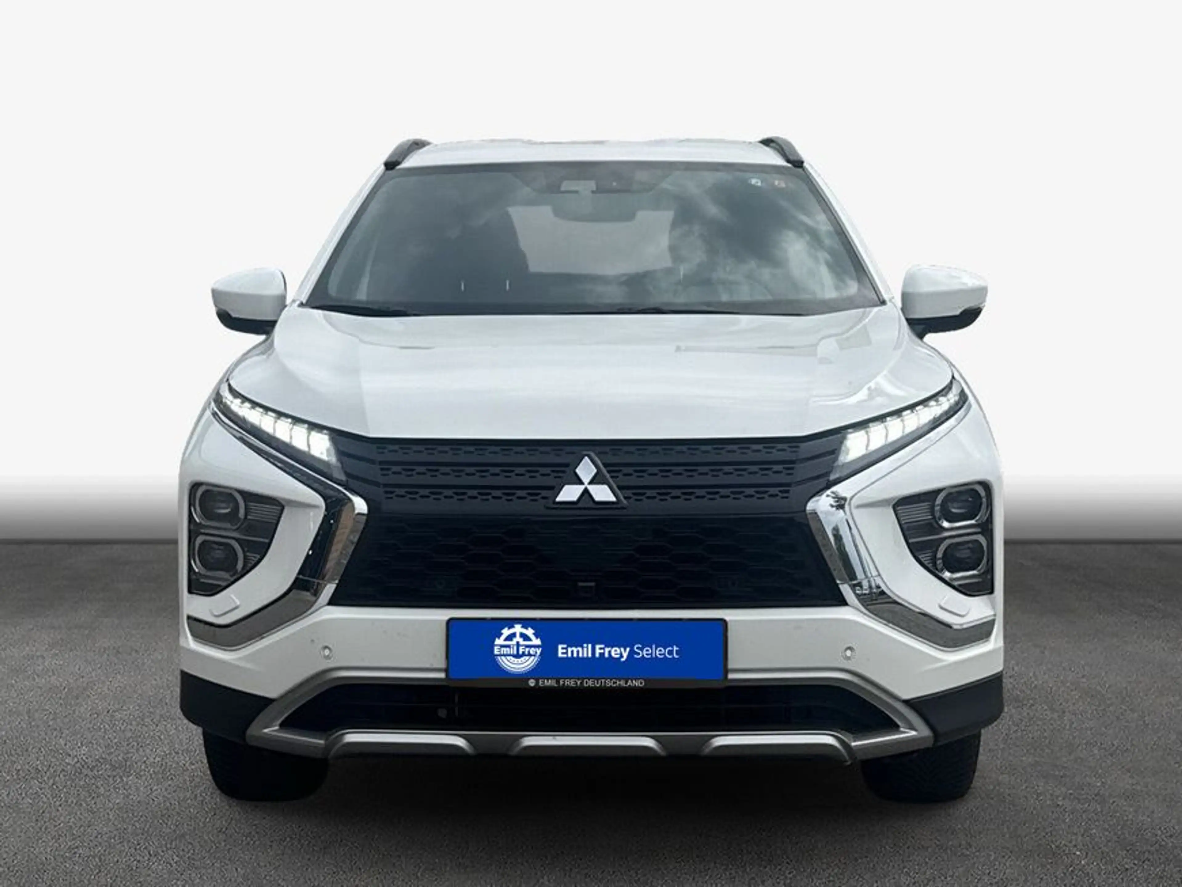 Mitsubishi Eclipse Cross Plug-In Hybrid 4WD Plus — photo 3