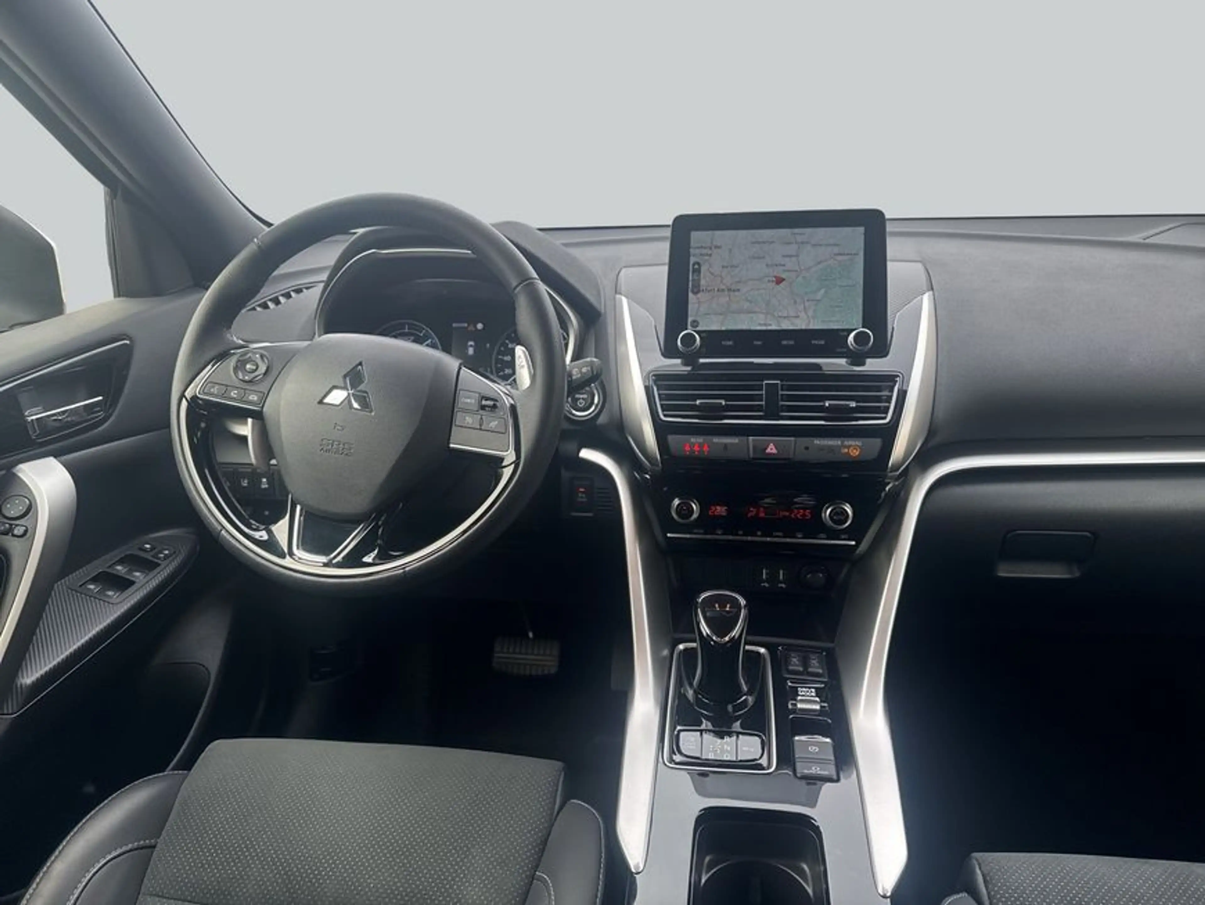 Mitsubishi Eclipse Cross Plug-In Hybrid 4WD Plus — photo 15