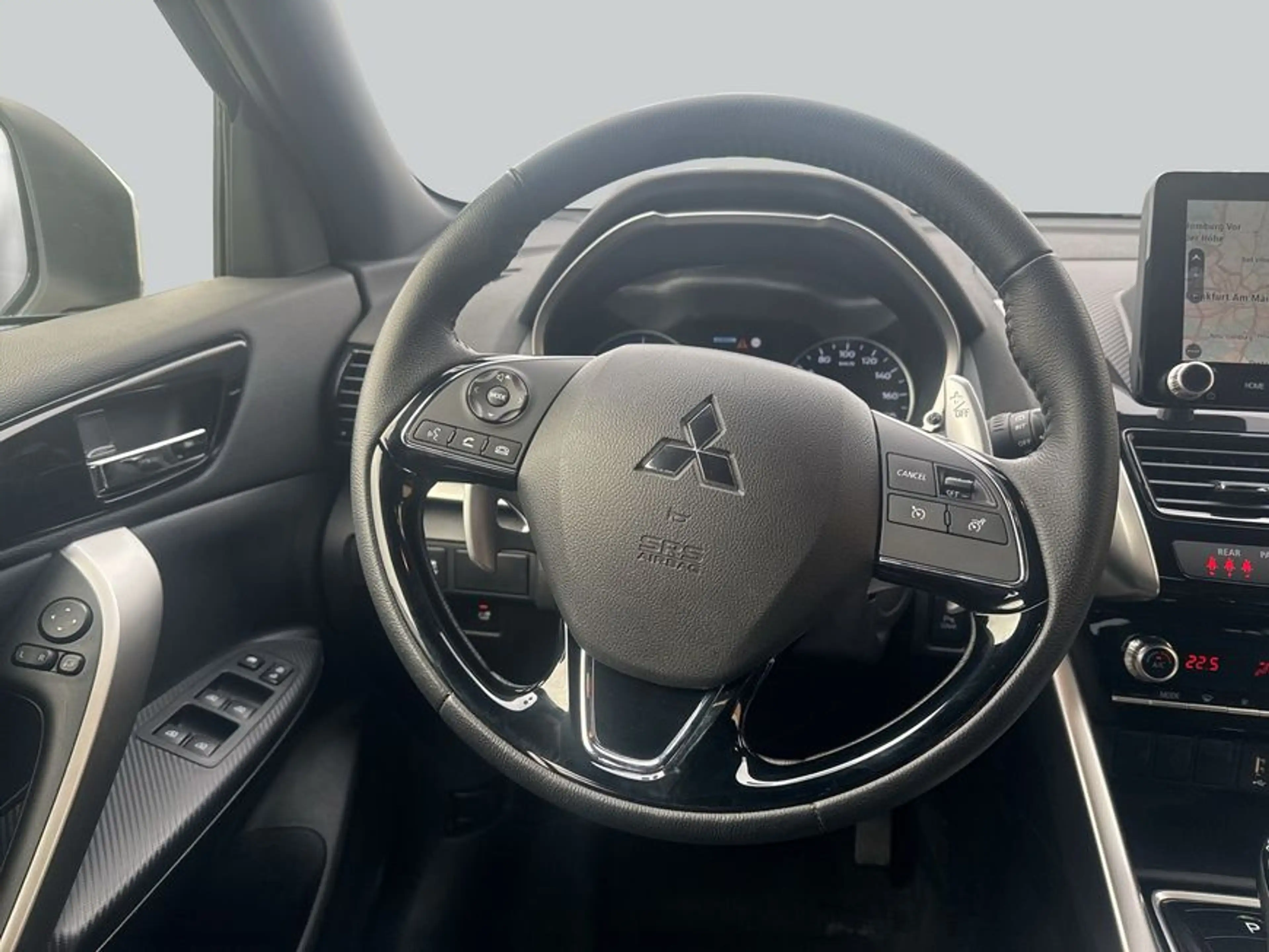 Mitsubishi Eclipse Cross Plug-In Hybrid 4WD Plus — photo 17
