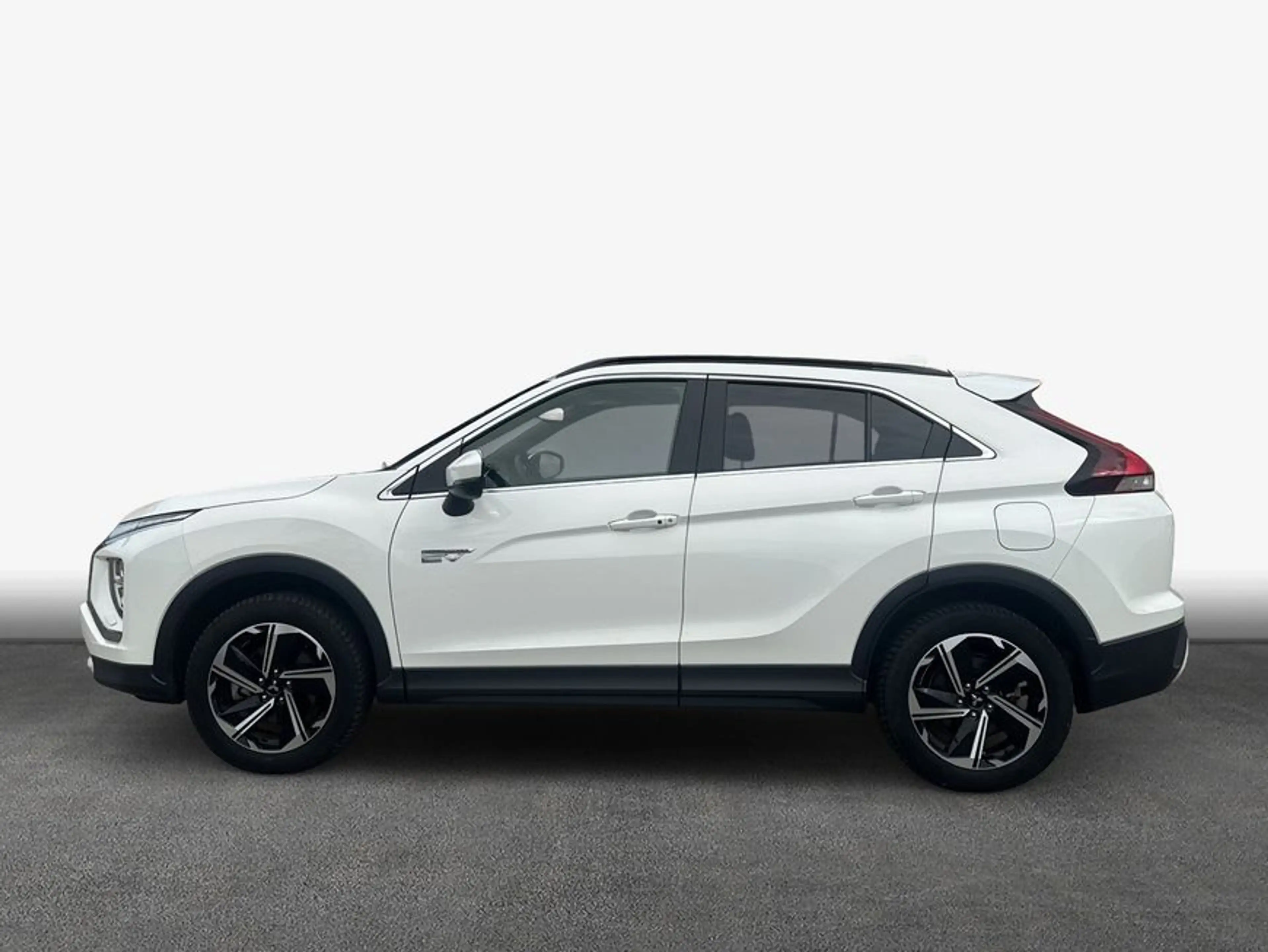 Mitsubishi Eclipse Cross Plug-In Hybrid 4WD Plus — photo 5