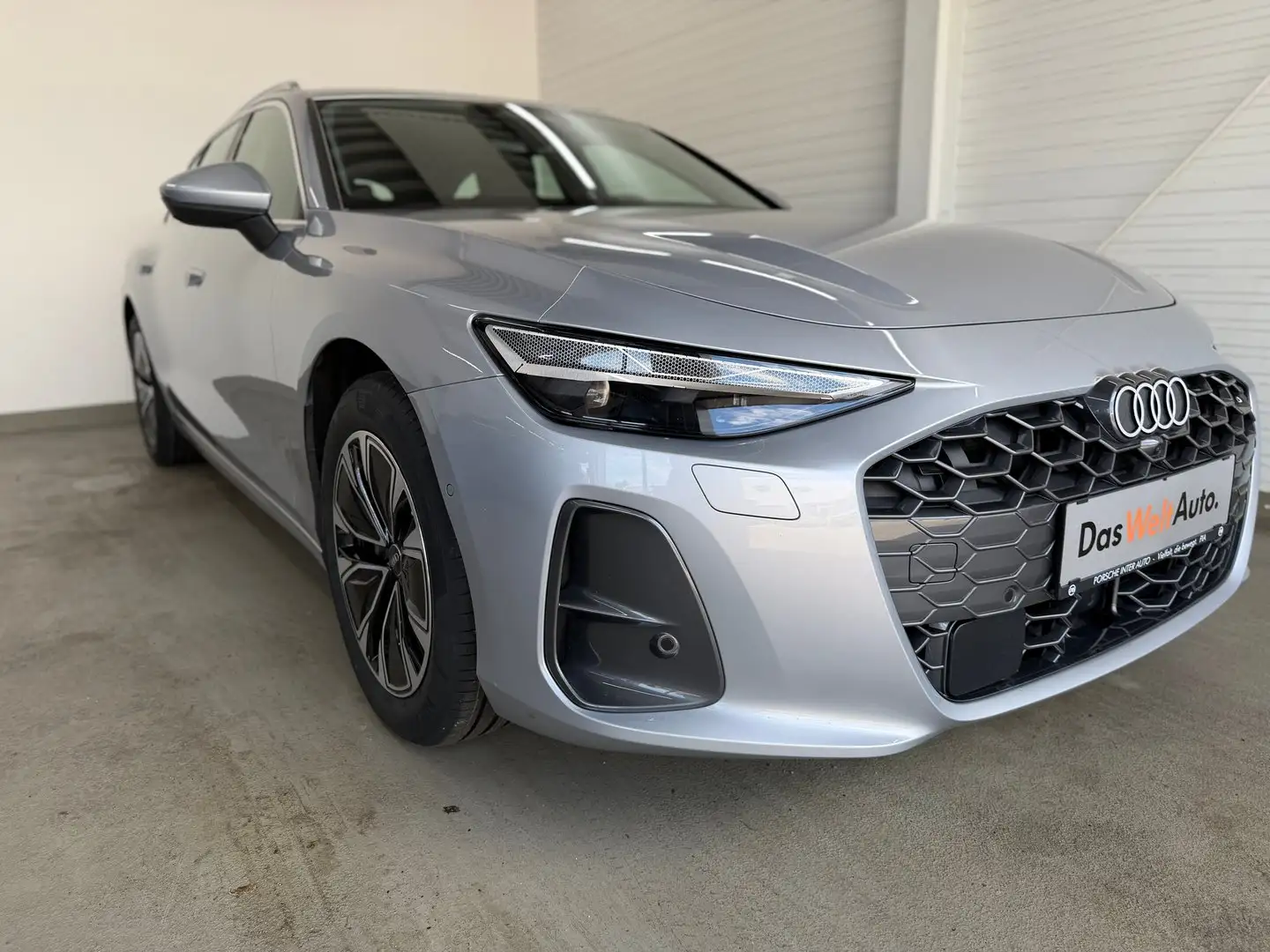 Audi A6 TFSI 150 kW Silber - 1