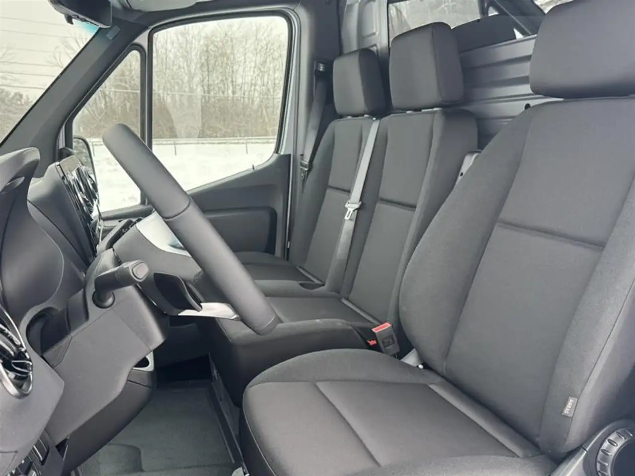 Mercedes-Benz Sprinter снимка Mercedes-Benz Sprinter