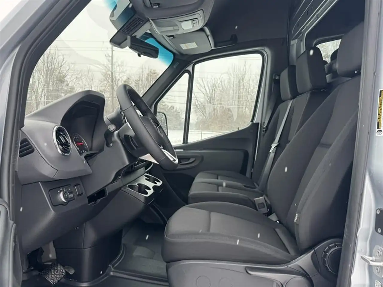 Mercedes-Benz Sprinter снимка Mercedes-Benz Sprinter
