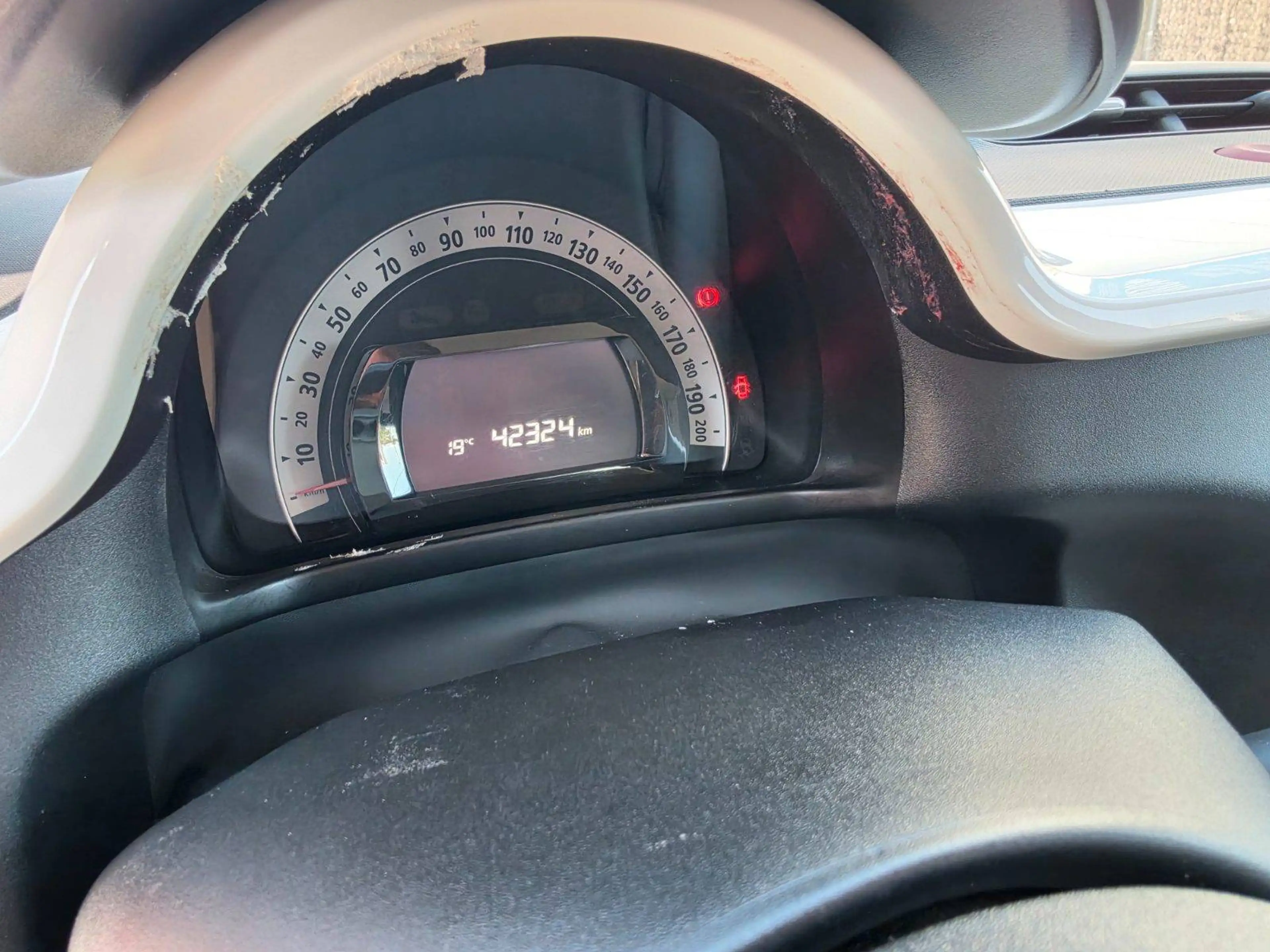 Renault Twingo Twingo 0.9 TCe Energy La Parisienne S — photo 12
