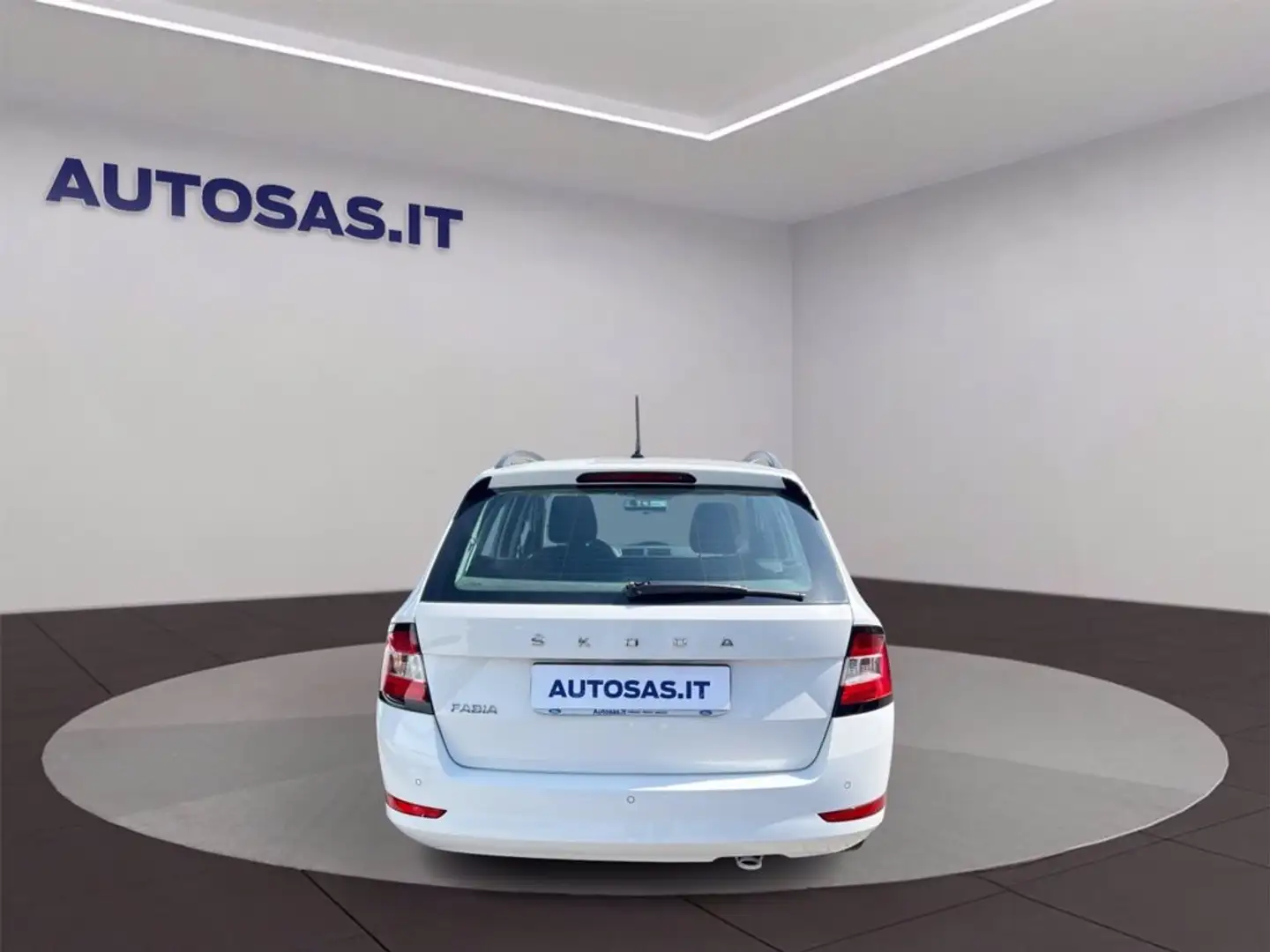 Skoda Fabia Wagon 1.0 tsi Design Edition 95cv Bianco - 2
