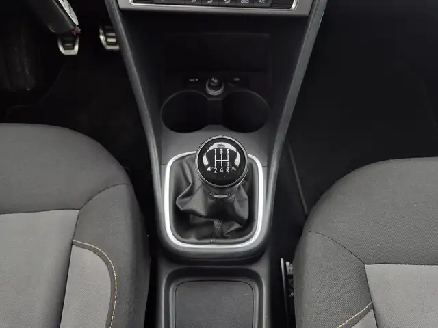 Volkswagen Polo view 10