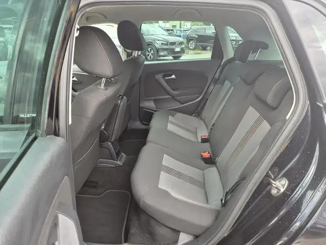 Volkswagen Polo view 7