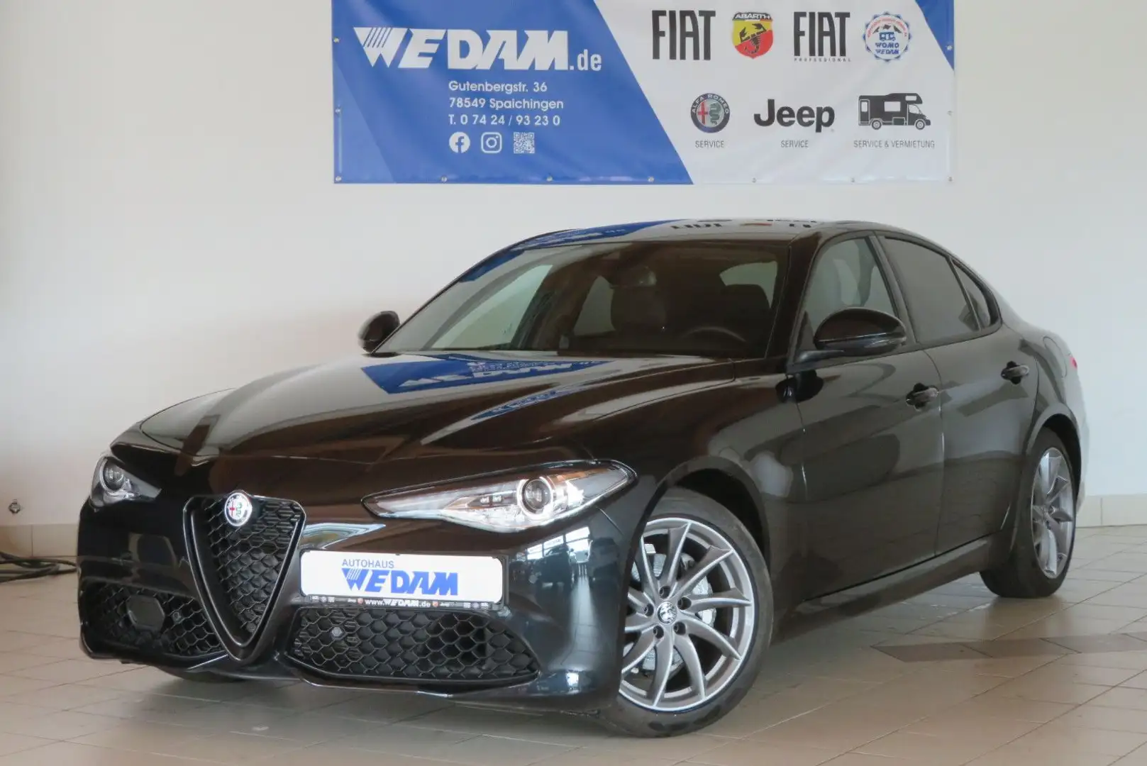 Alfa Romeo Giulia Sprint 2.0 Turbo 200PS Negro - 1