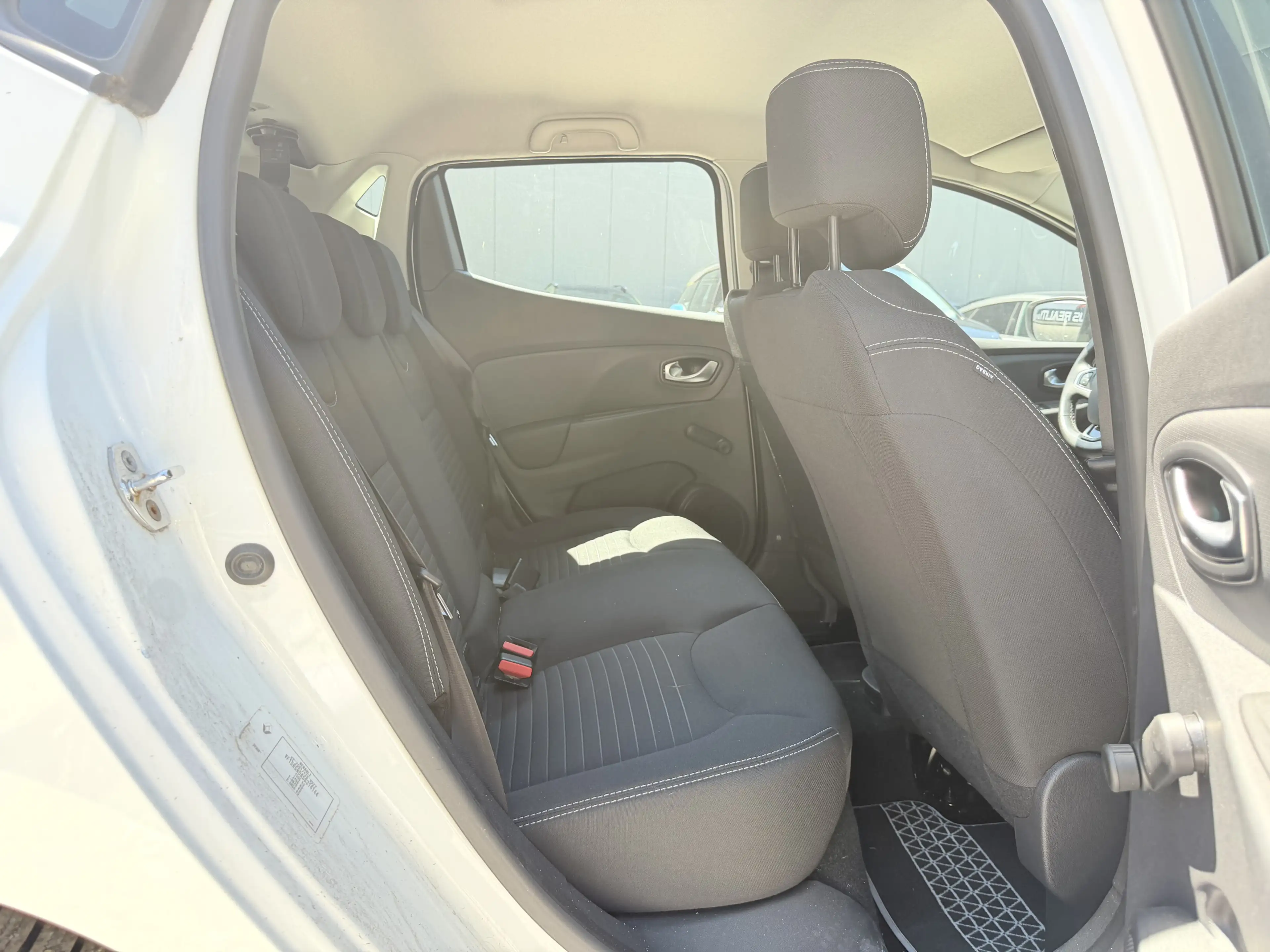 Renault Clio LIMITED+TEMPOMAT*KLIMA — photo 13