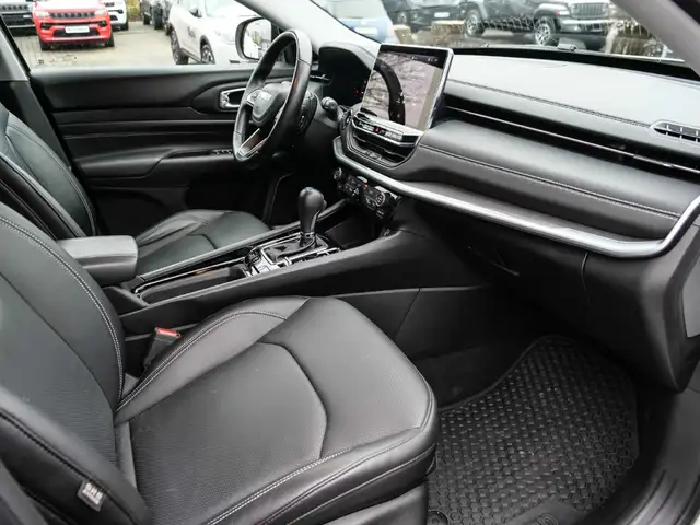 Jeep Compass view 12