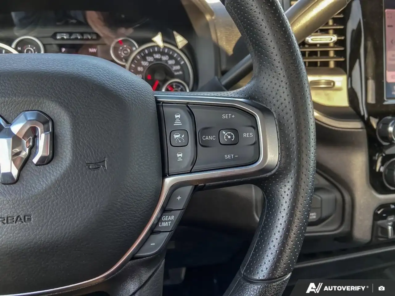 RAM 5500 снимка RAM 5500