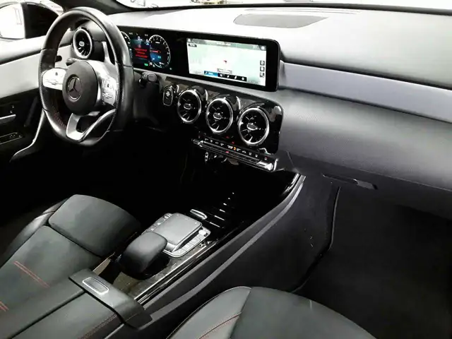 Mercedes-Benz A-Class view 9