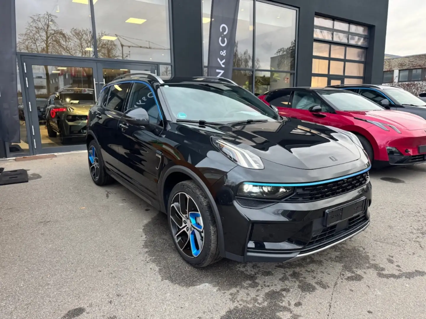 Lynk & Co 01 Lynk & Co Händler (Garantie) / TÜV Neu / Service N Schwarz - 2