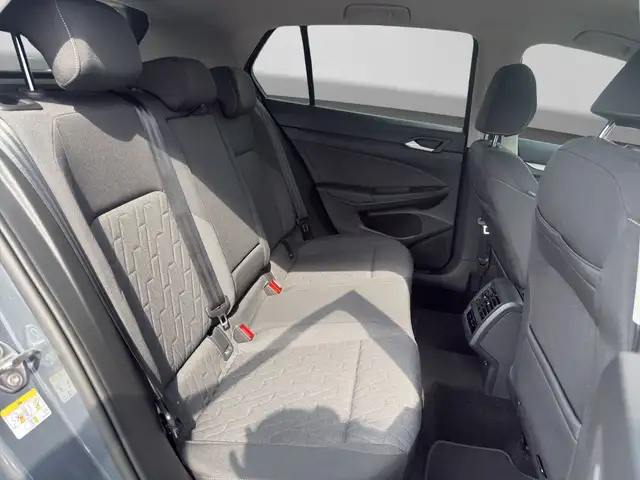 Volkswagen Golf view 6