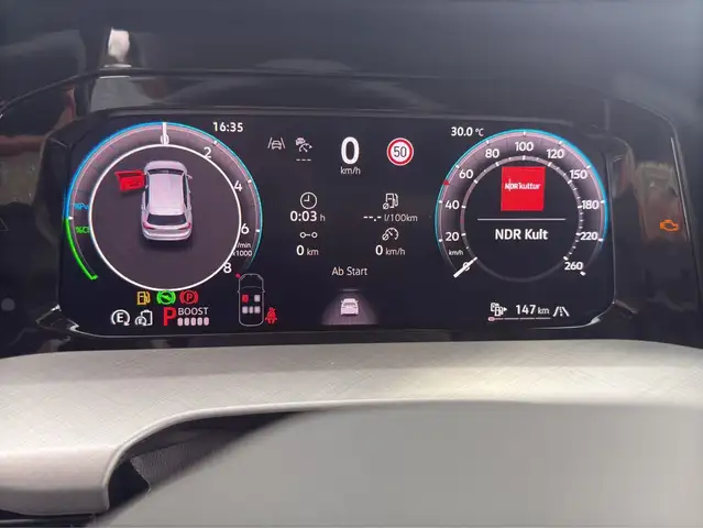 Volkswagen Golf view 10