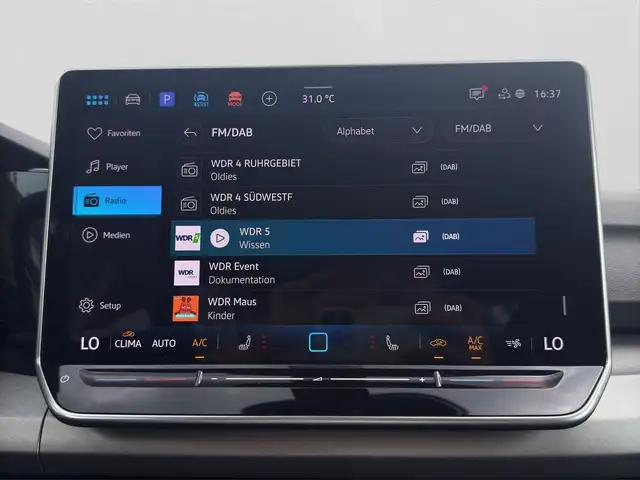 Volkswagen Golf view 13