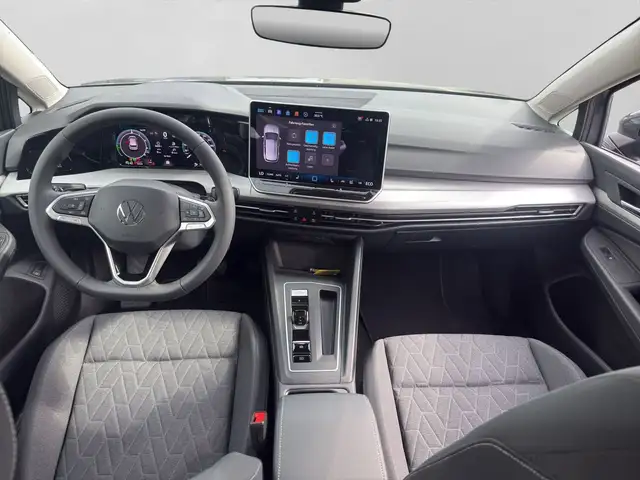 Volkswagen Golf view 5