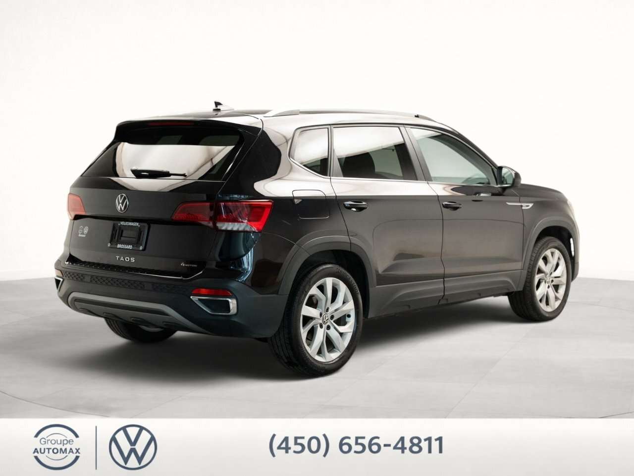 2022 Volkswagen Taos Comfortline 4 Motion 18 inch wheels | Panoramic su — снимка 1