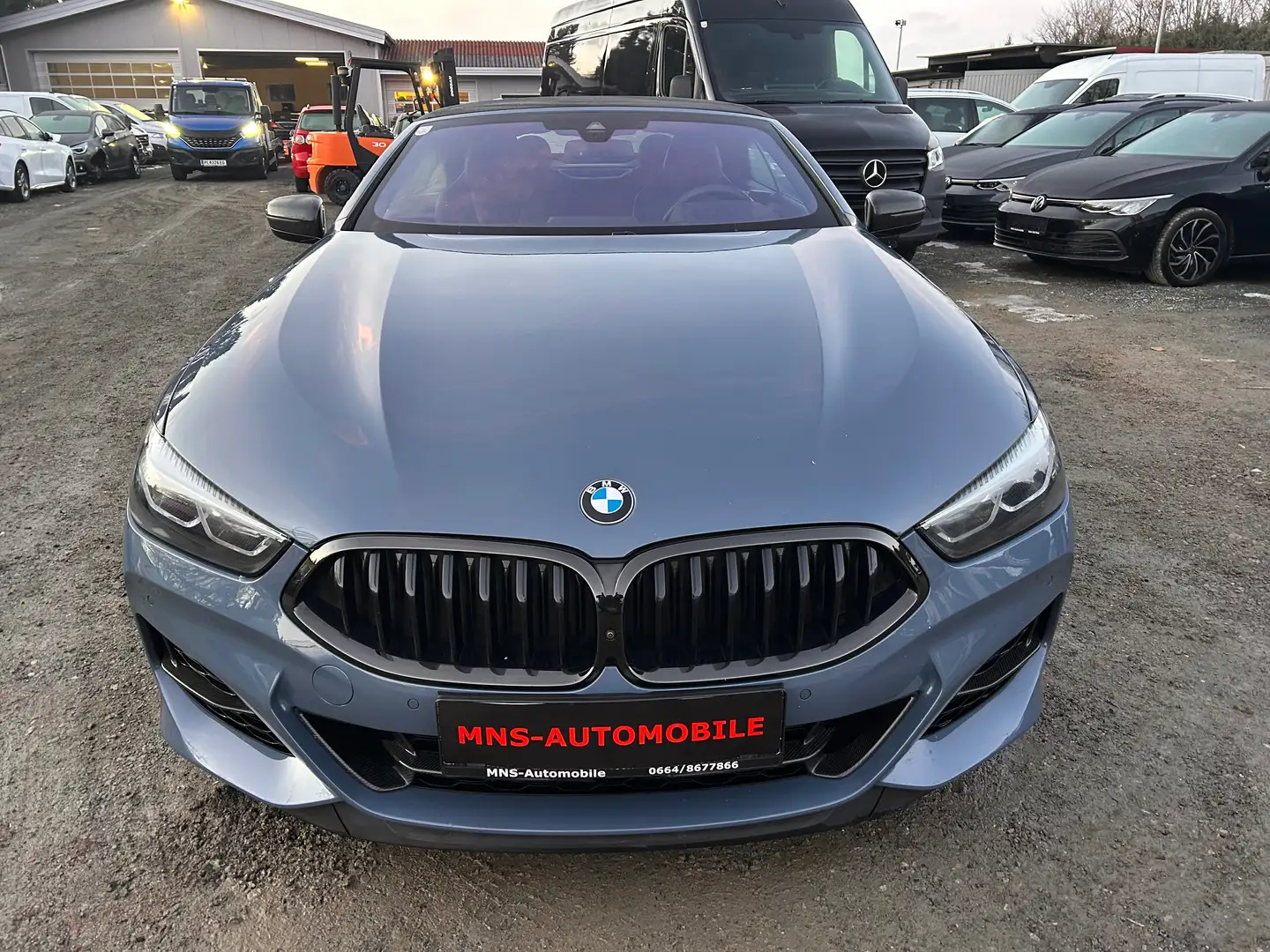 BMW M850 i xDrive Cabrio Leder Navi LED Kamera 360 1 Besitz Blau - 2