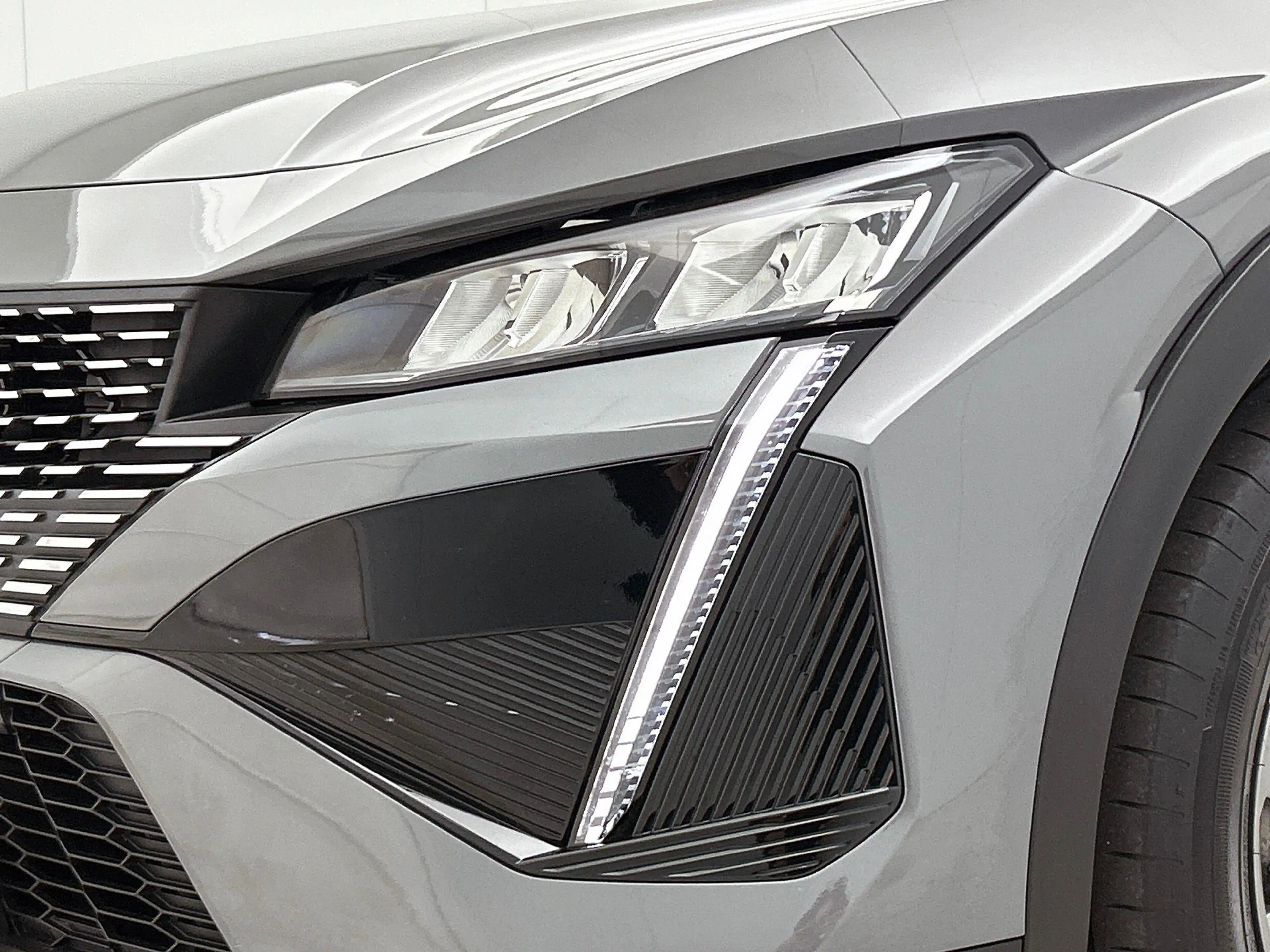 Peugeot 408 1.2 130PK Allure — photo 34