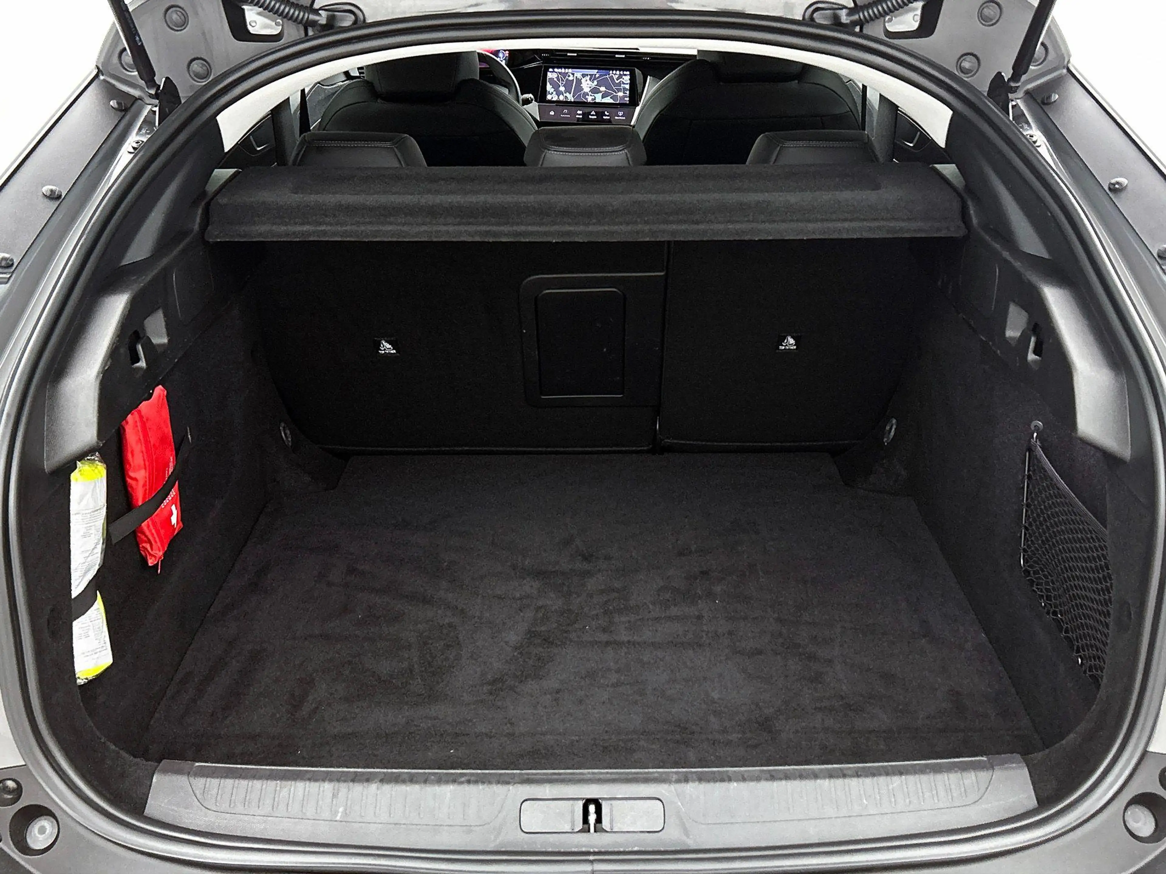 Peugeot 408 1.2 130PK Allure — photo 33