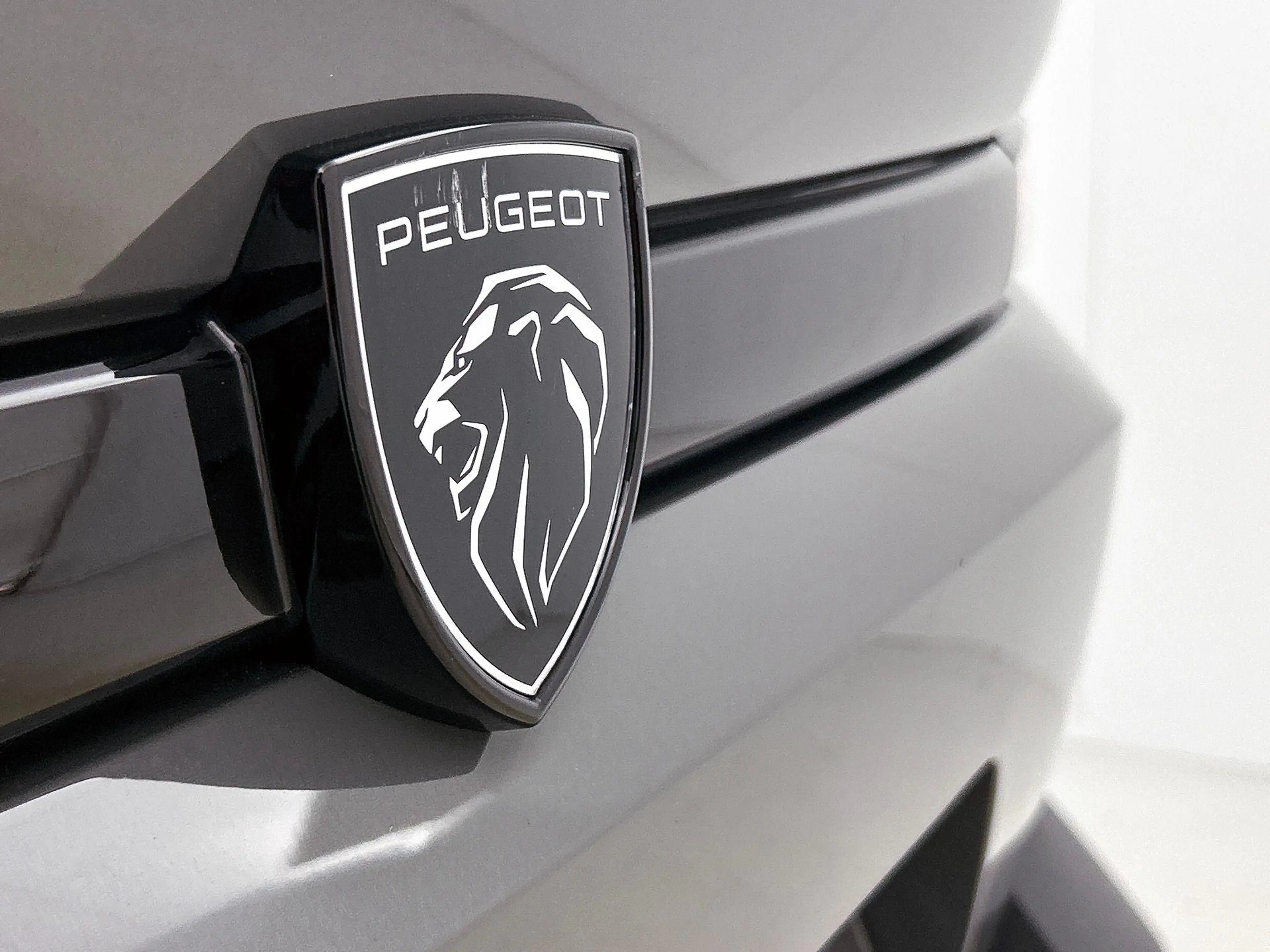 Peugeot 408 1.2 130PK Allure — photo 35