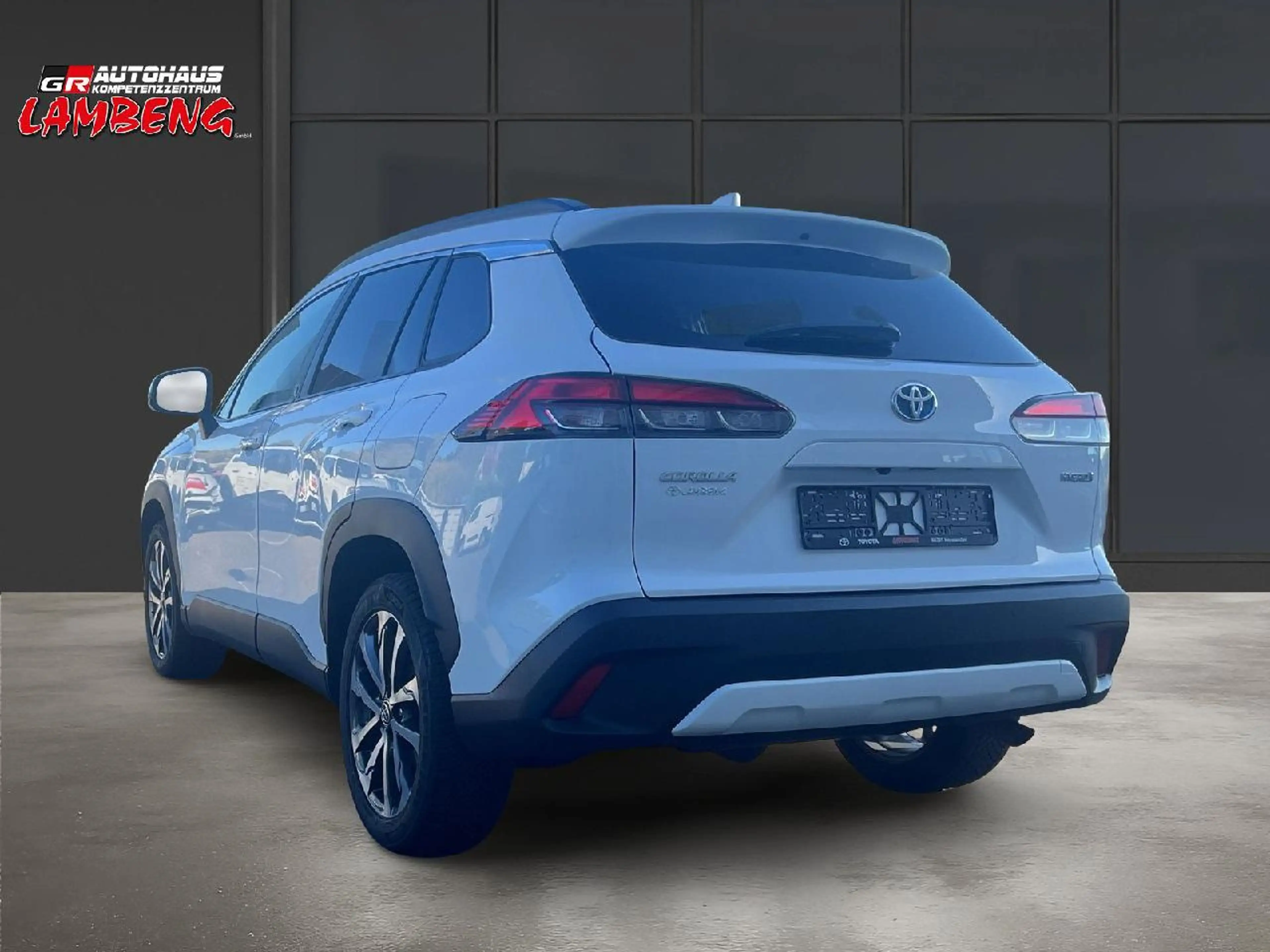 Toyota Corolla Cross 2.0 Hybrid FWD Team D *SHZ*ALLWETTER*LED* — photo 2