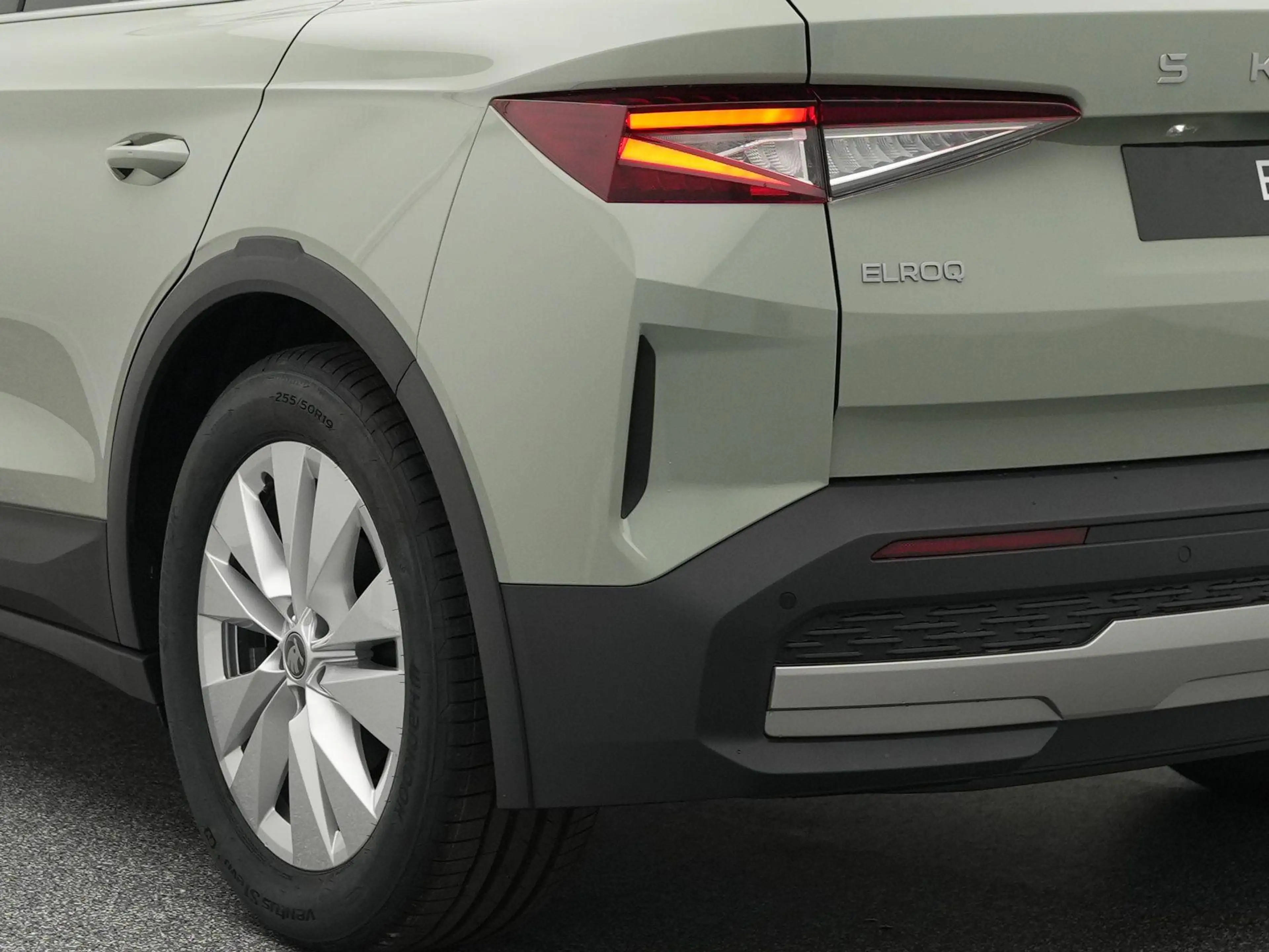 Skoda Elroq Business Edition 85 | Trekhaak | Camera | Stoelver — photo 15