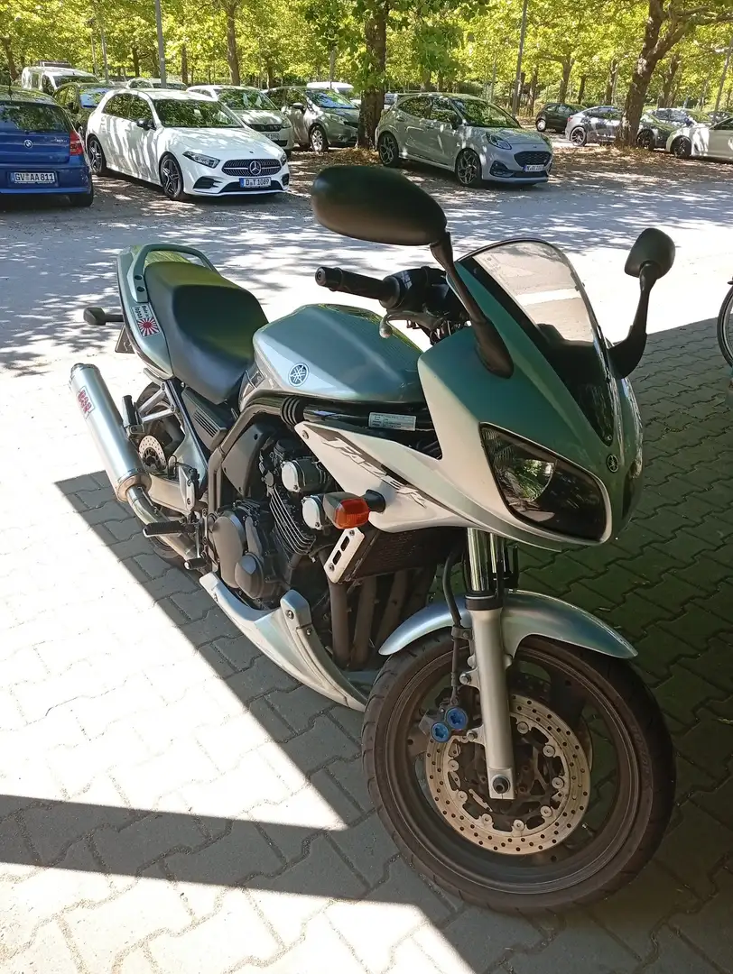 Yamaha FZS 600 Argent - 1