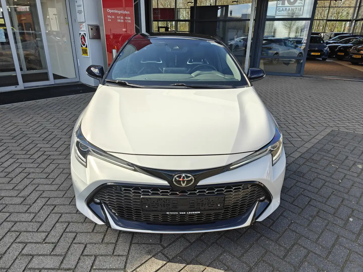 Toyota Corolla 1.8 HYBRID GR-SPORT 5-DEURS NAVI DRAADLOOS-LADEN-T Gris - 2