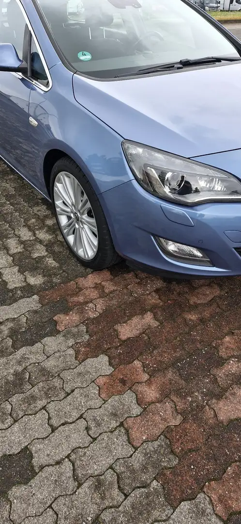 Opel Astra Sport Blau - 2