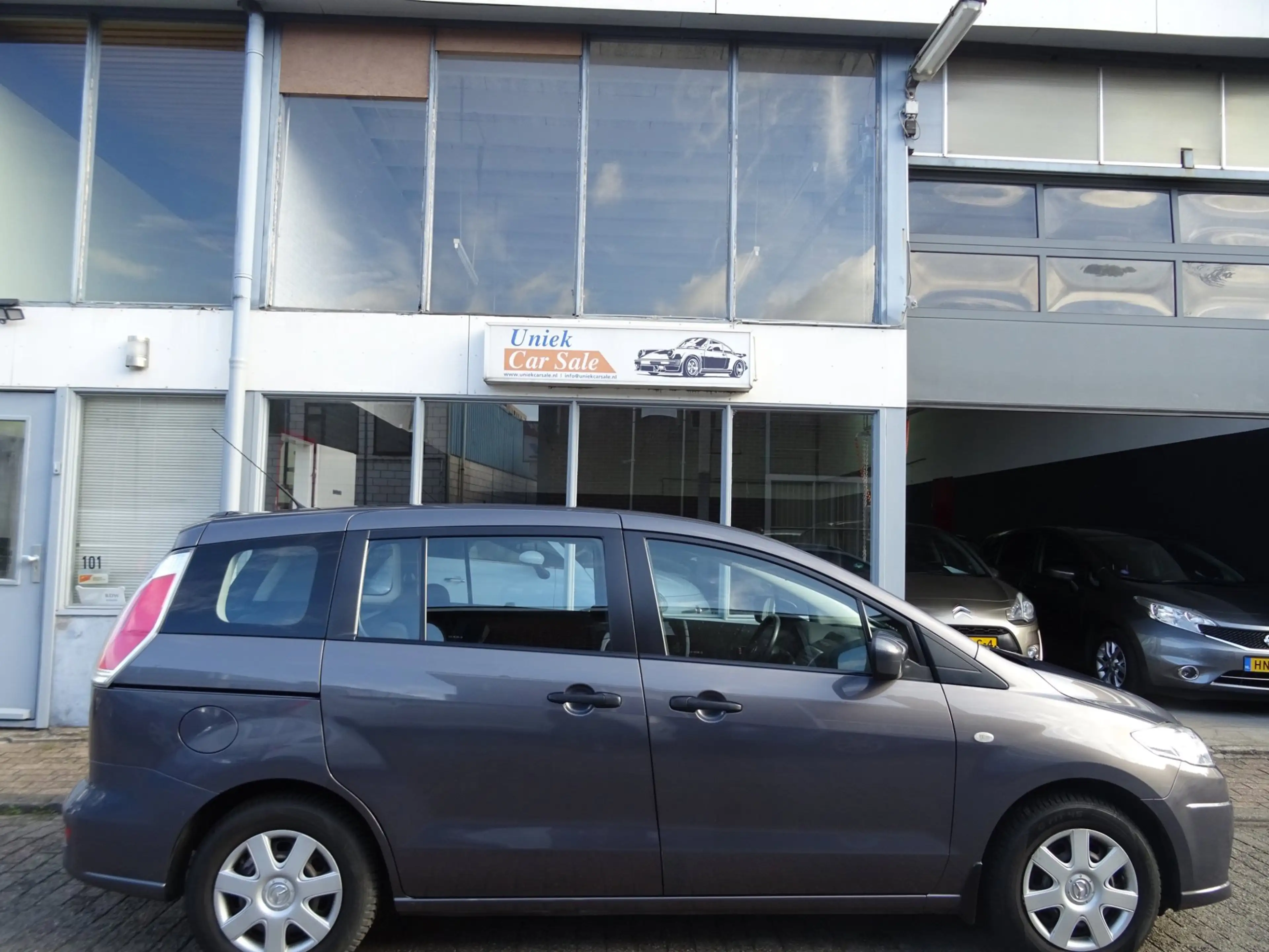 Mazda 5 1.8 S — photo 5