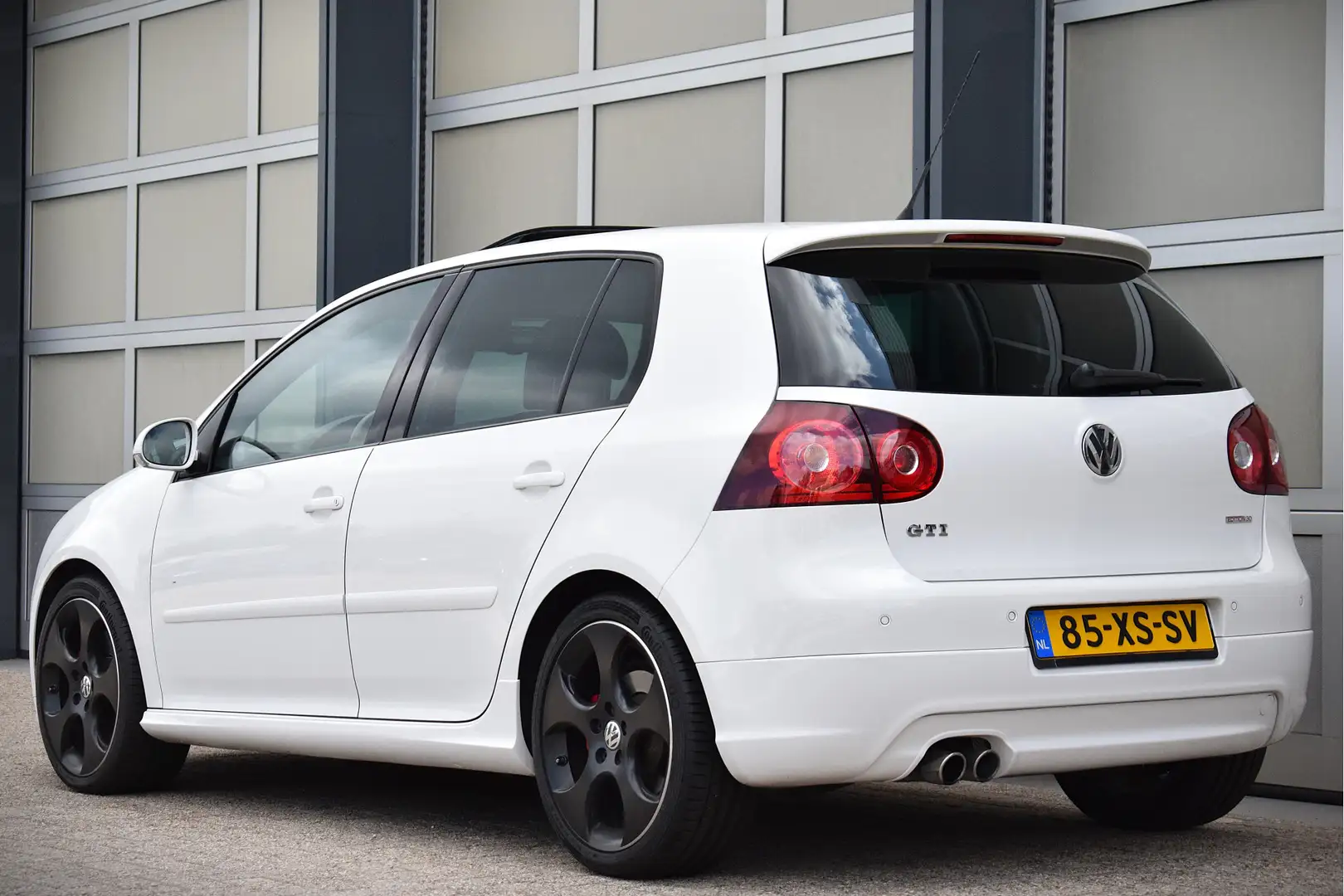 Volkswagen Golf GTI 2.0 TFSI Edition 30 Nieuwstaat! Dakje | 33dkm! NAP Wit - 2