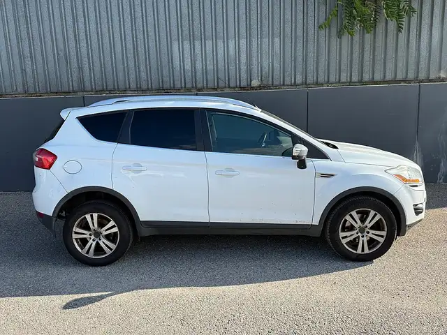 Ford Kuga view 5