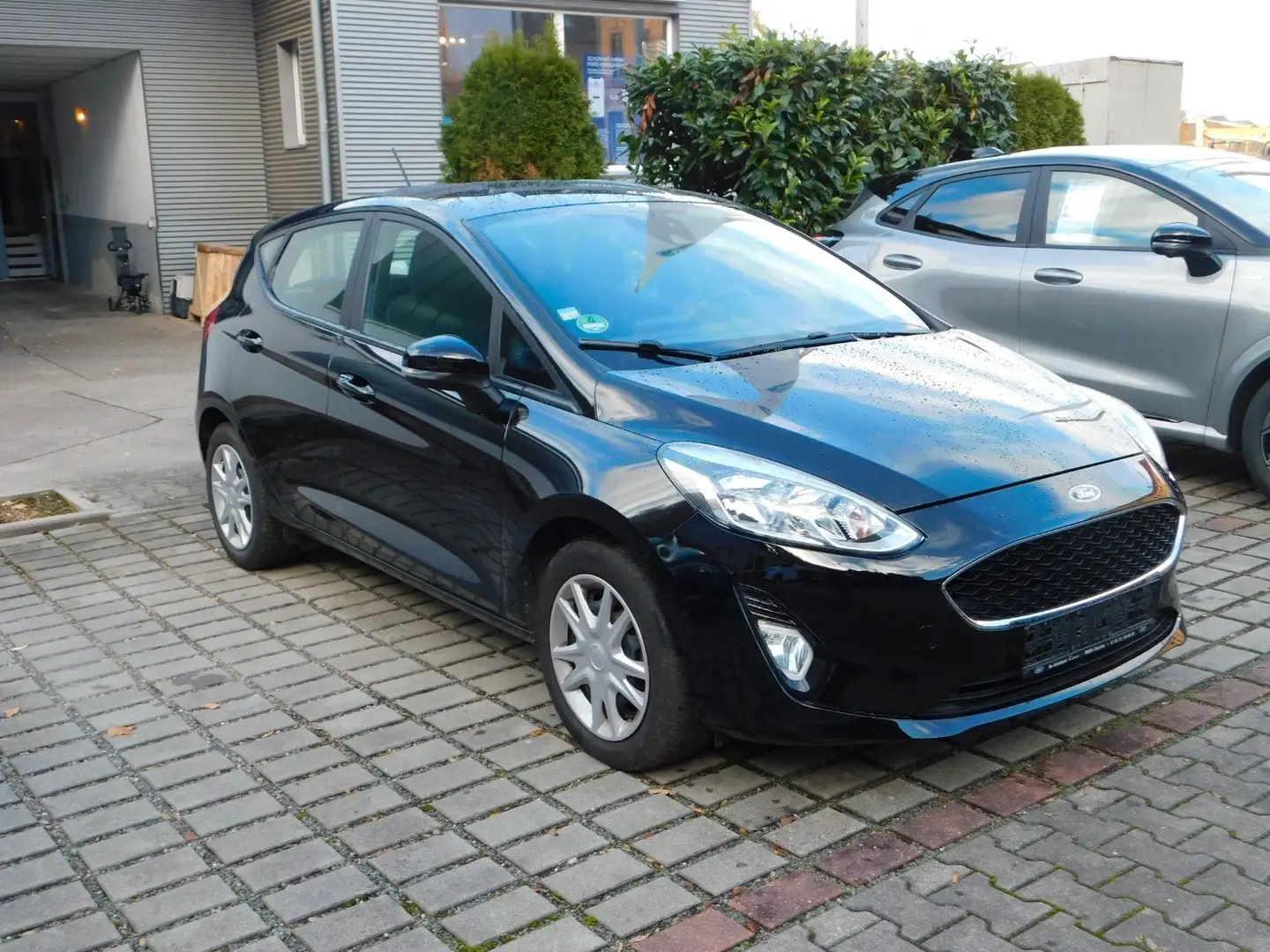 Ford Fiesta Cool & Connect Noir - 1