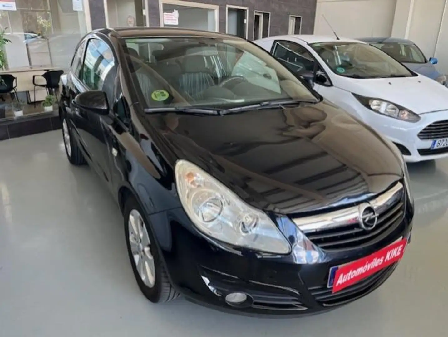 Opel Corsa Pequeño 90cv Manual de 3 Puertas - 2