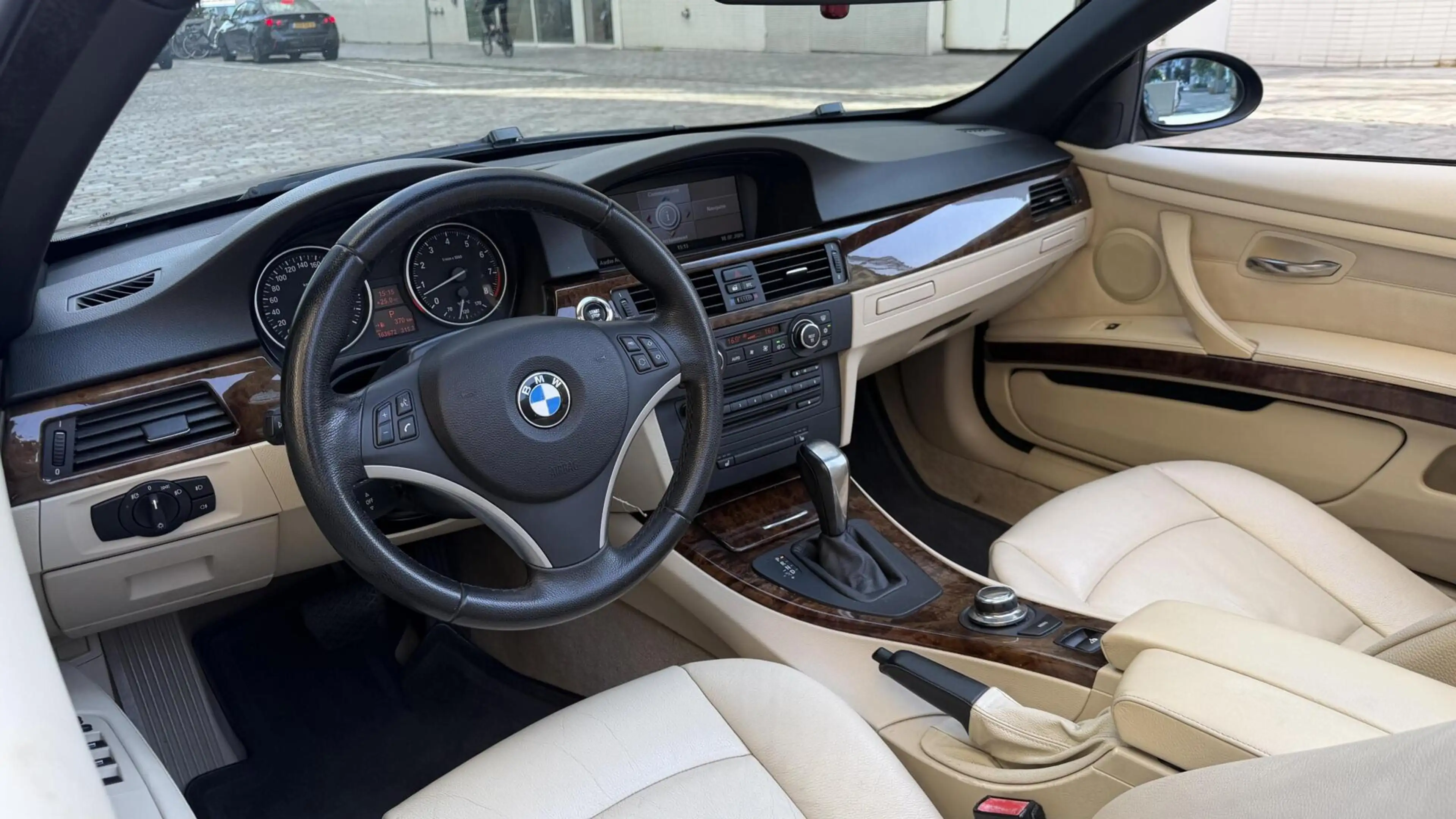 BMW 325 3-serie Cabrio 325i High Executive — photo 5